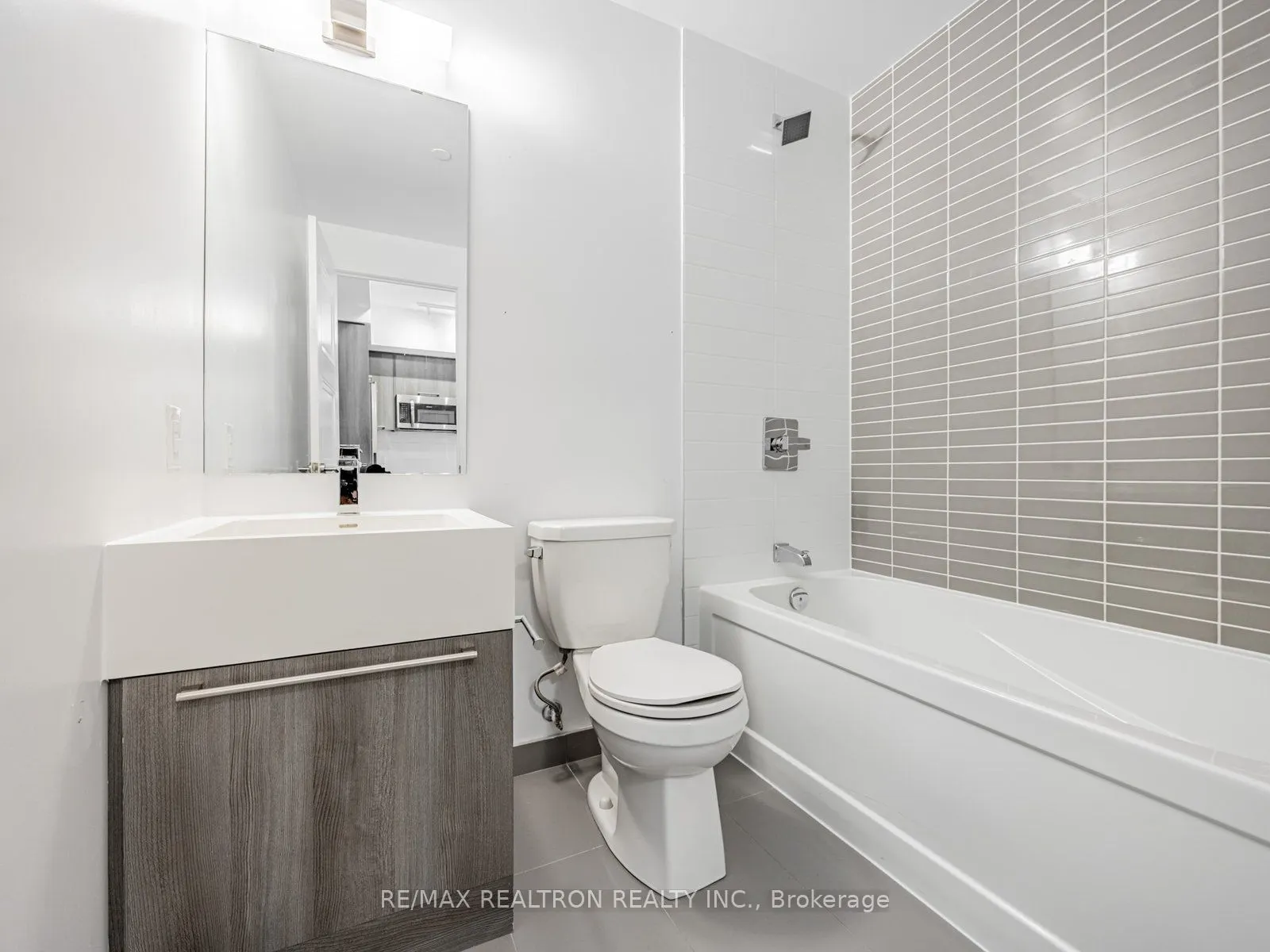 25 Neighbourhood Lane, #205