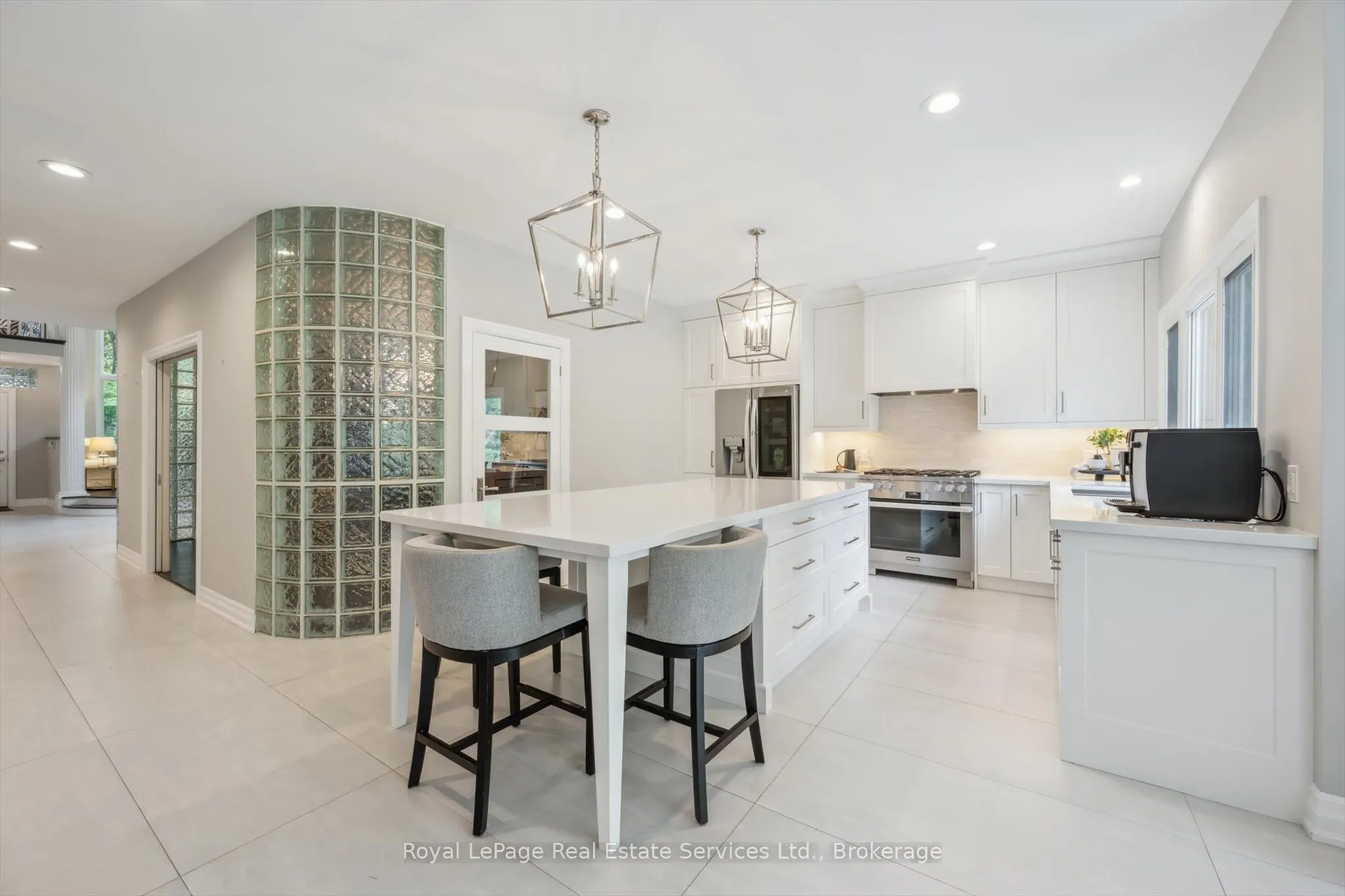 480 CHARTWELL Road
