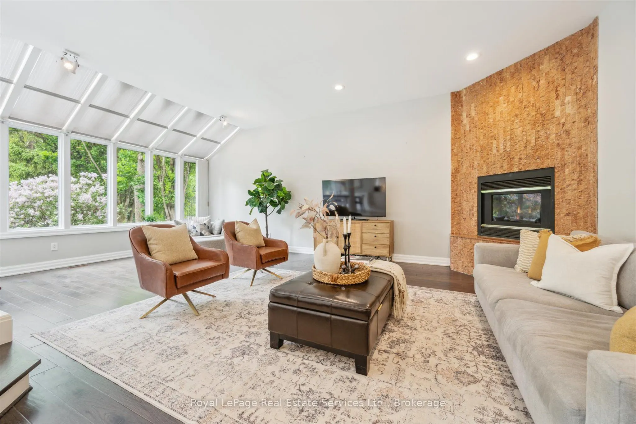 480 CHARTWELL Road