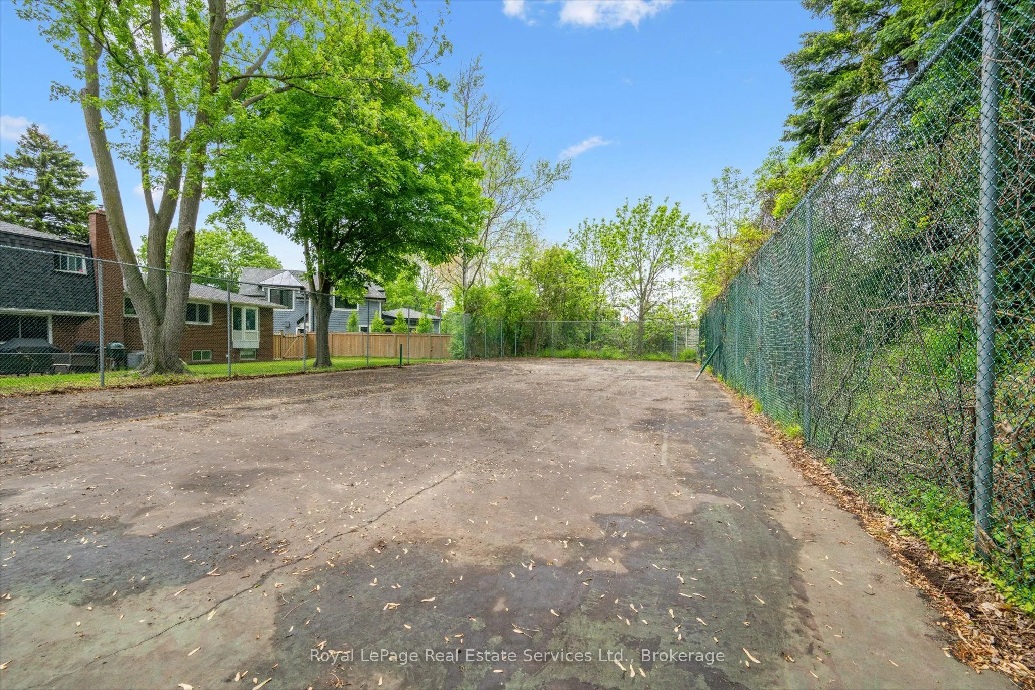 480 CHARTWELL Road