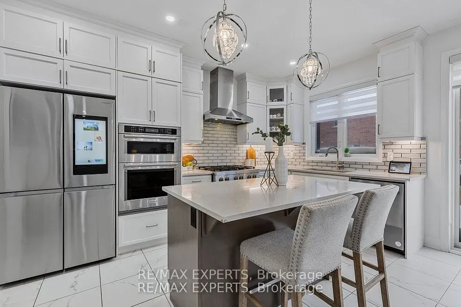 1411 Lobelia Crescent