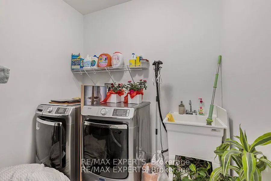 1411 Lobelia Crescent