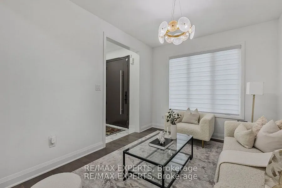 1411 Lobelia Crescent