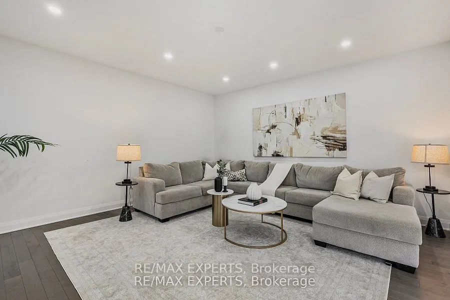 1411 Lobelia Crescent