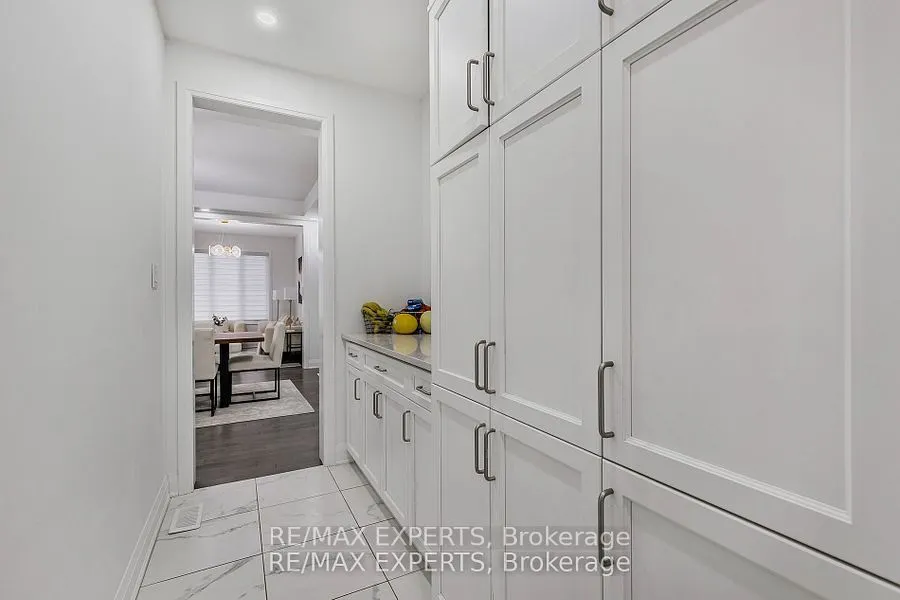 1411 Lobelia Crescent