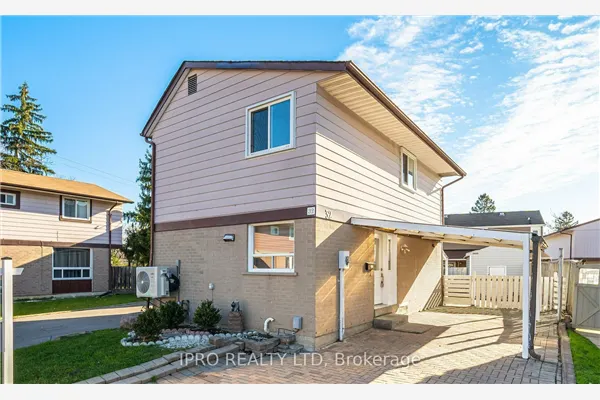 32 Hindquarter Court
