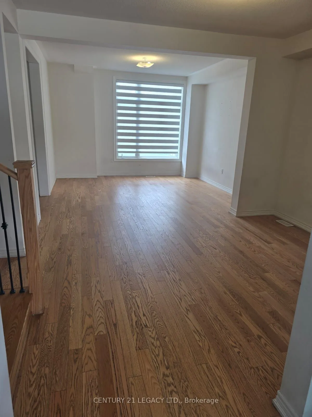 4 Queenpost Drive