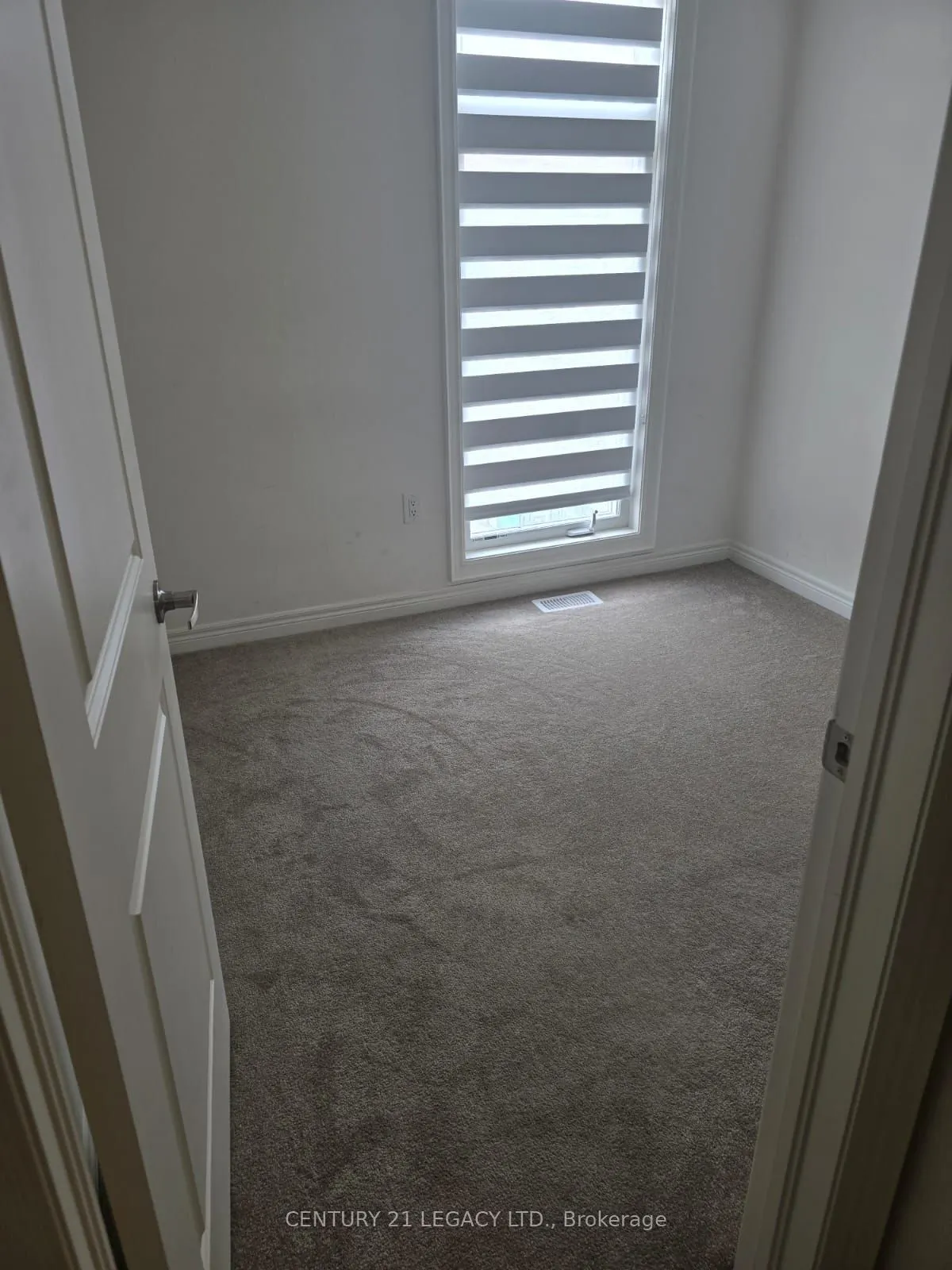4 Queenpost Drive