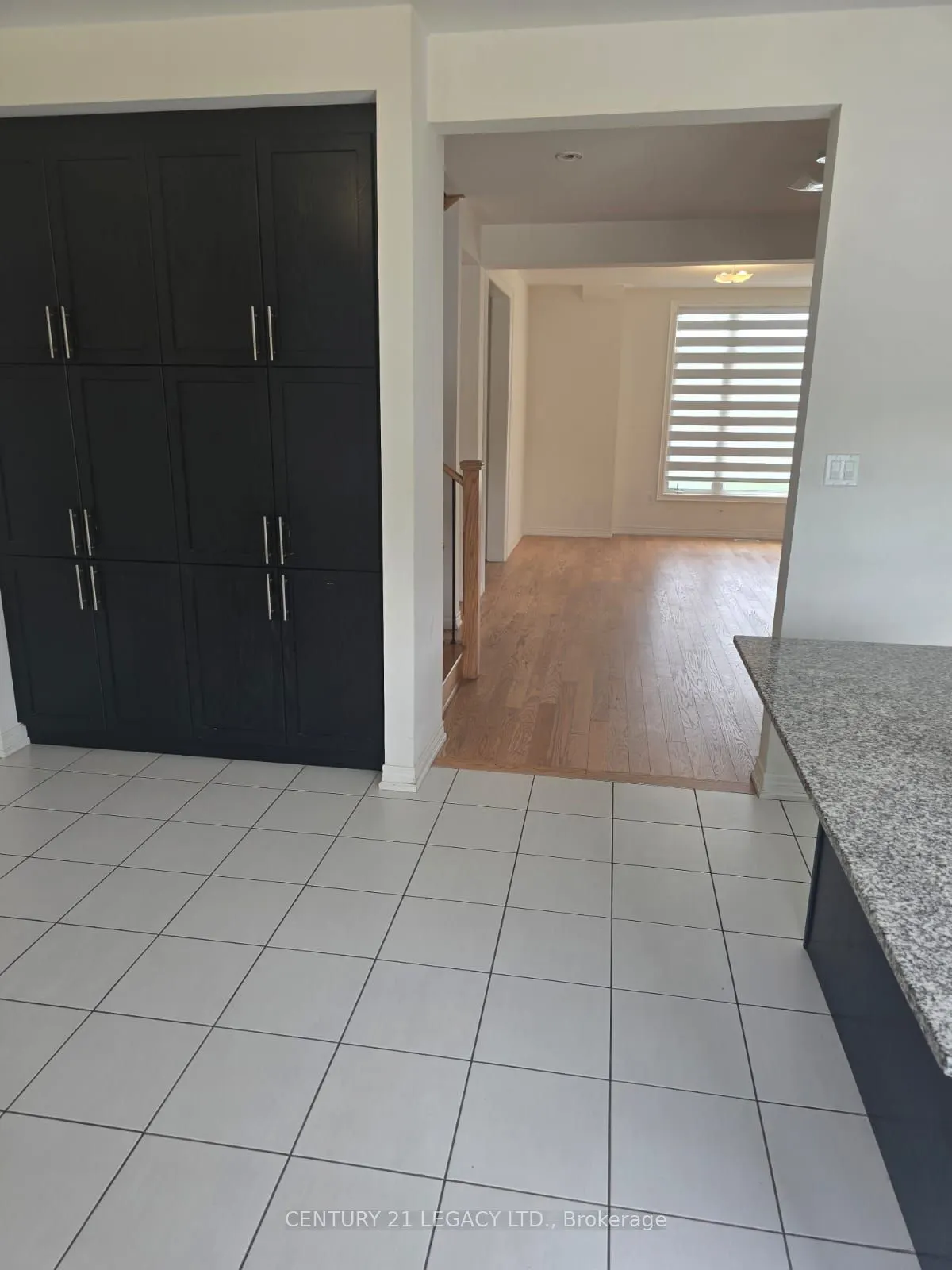 4 Queenpost Drive