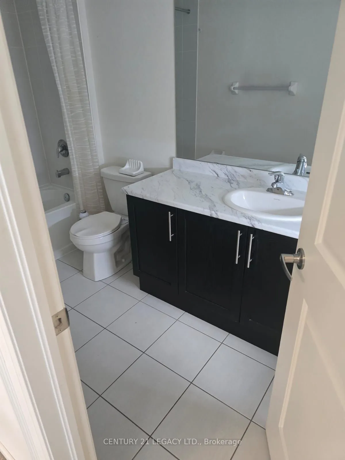 4 Queenpost Drive