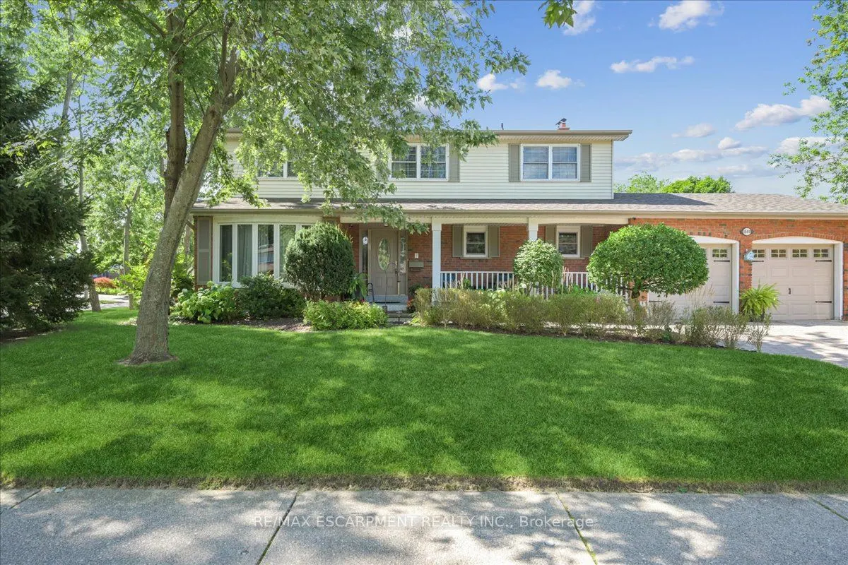 1580 WOODEDEN Drive