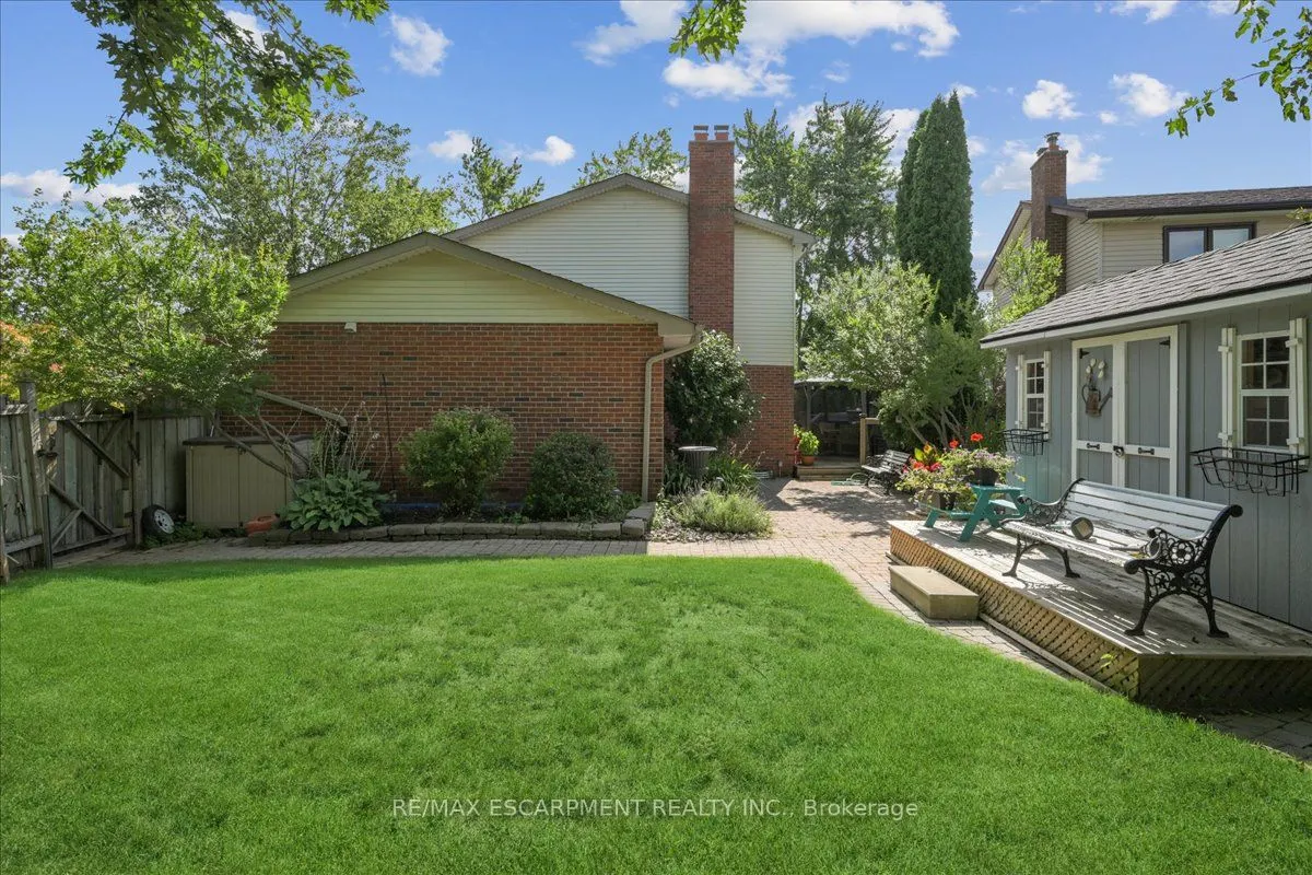1580 WOODEDEN Drive