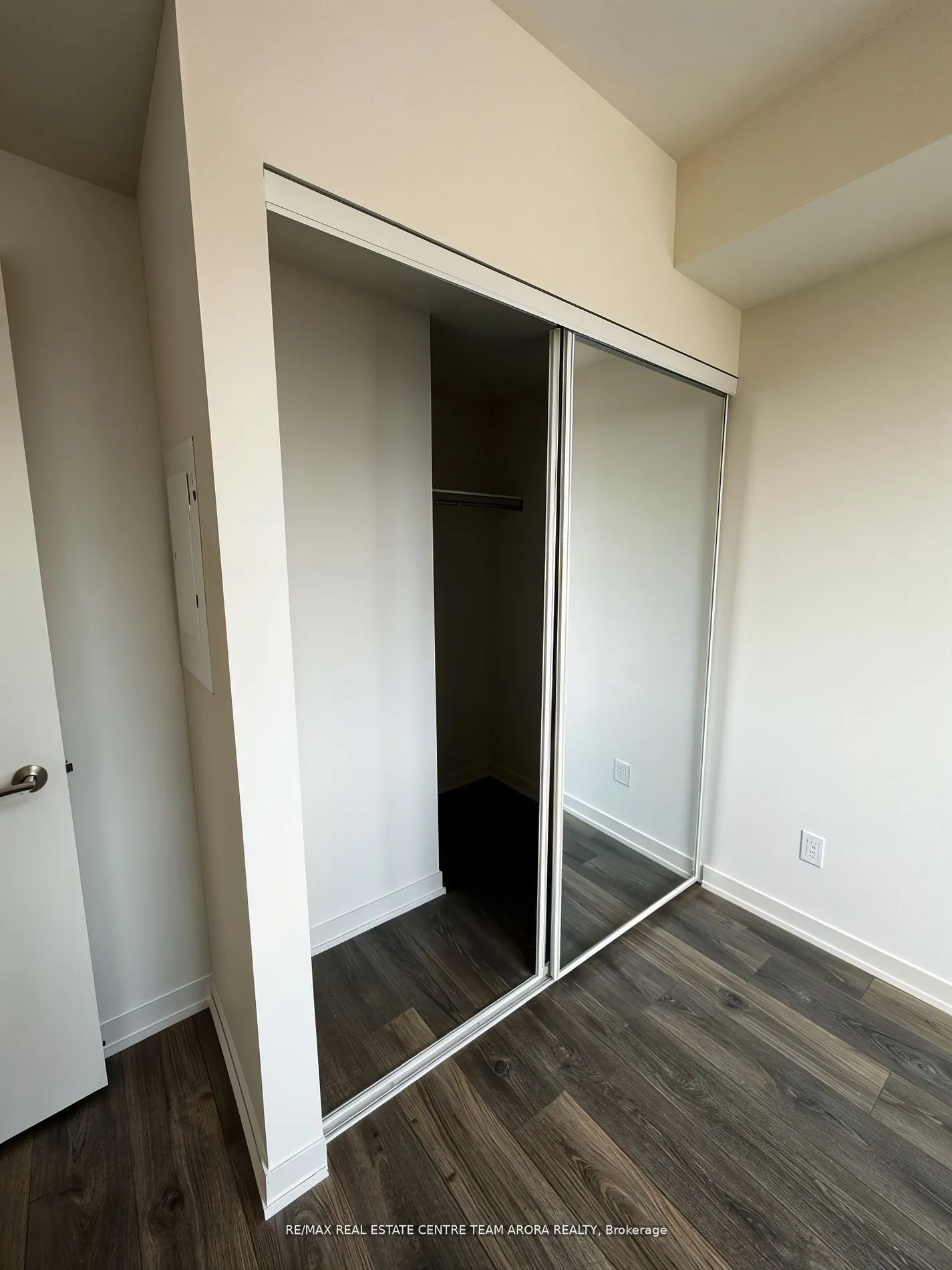 58 Sky Harbour Drive, #417