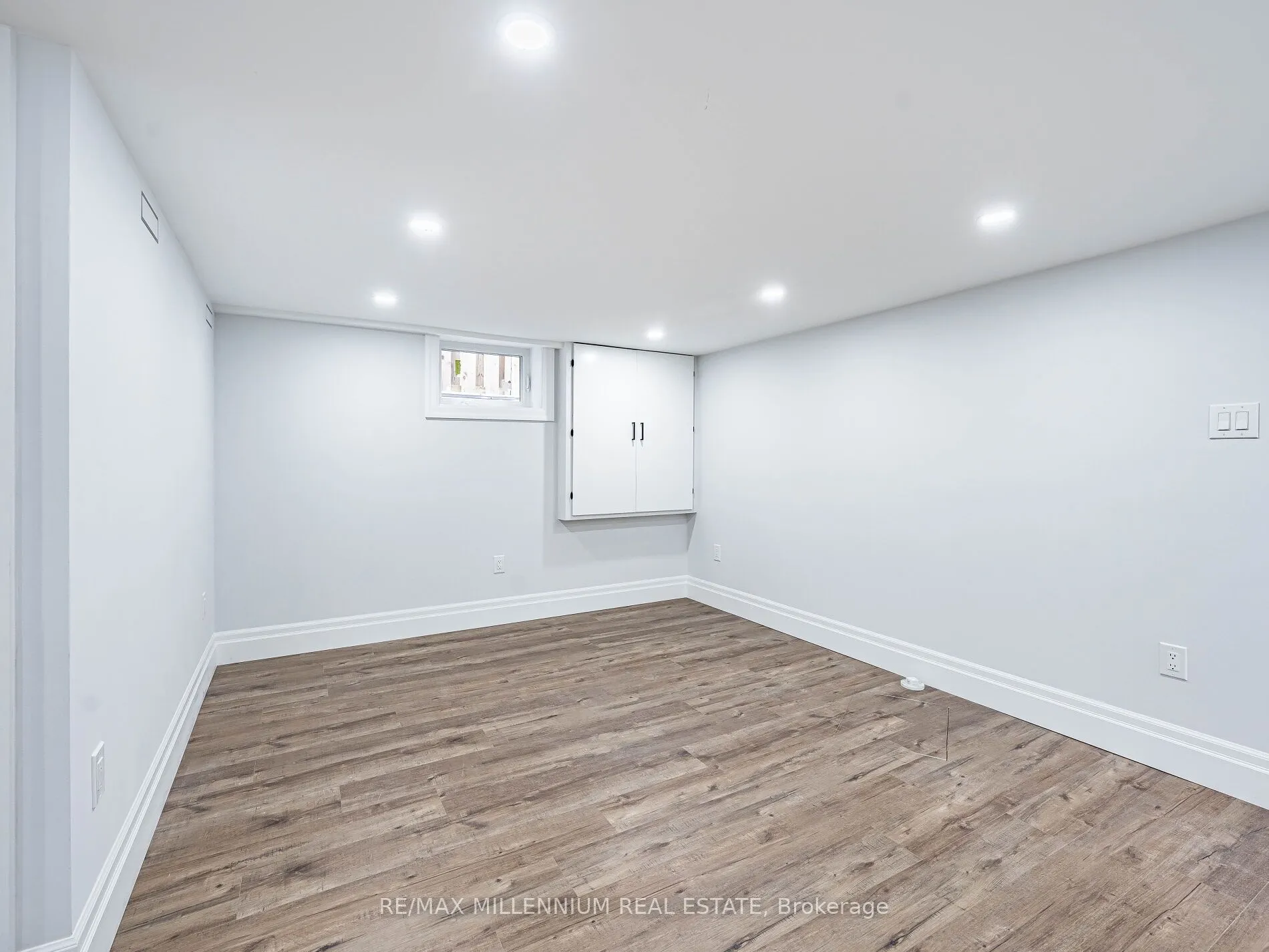 24 Treeview Drive