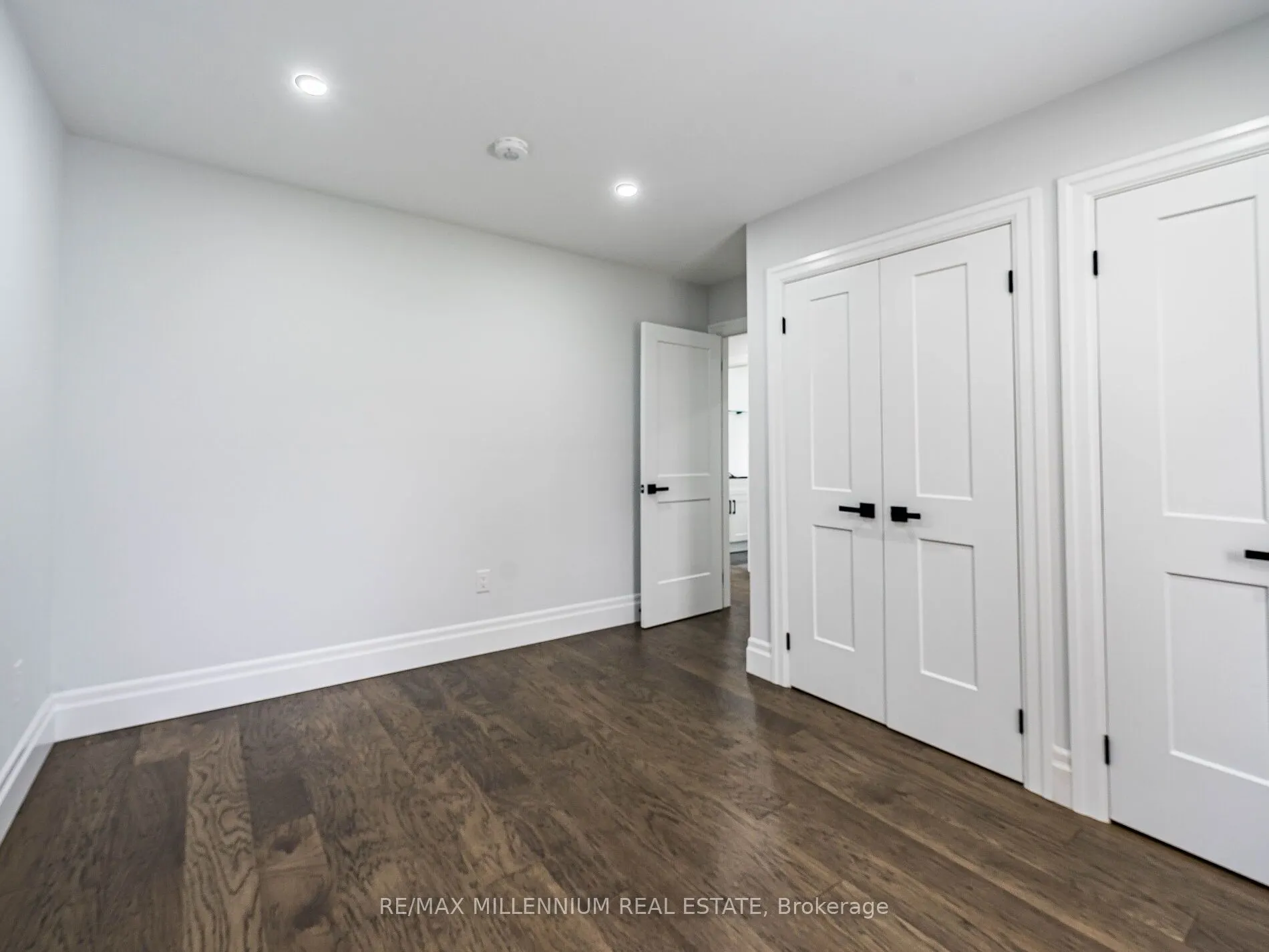 24 Treeview Drive