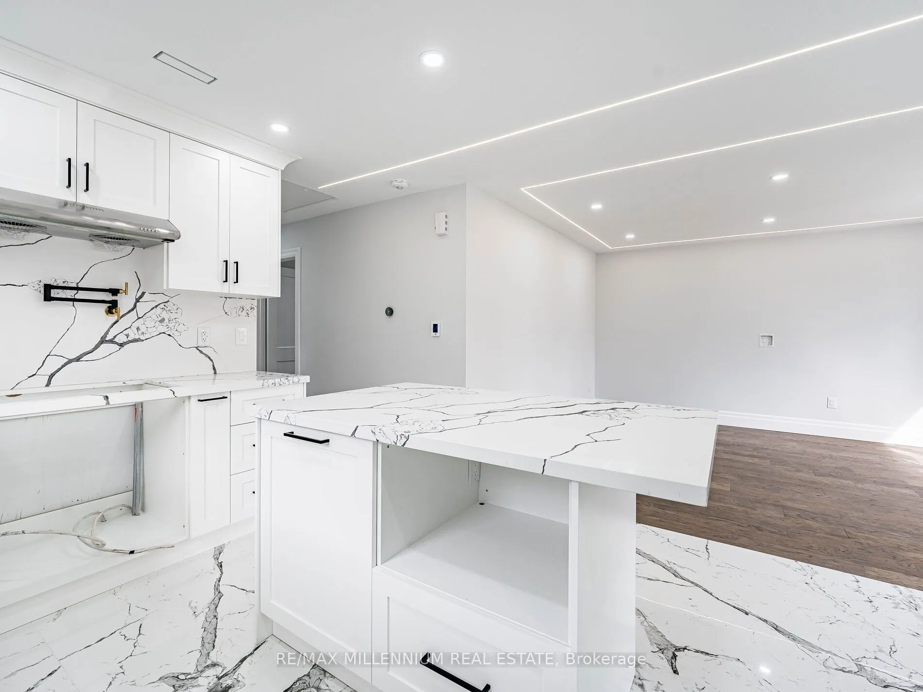 24 Treeview Drive