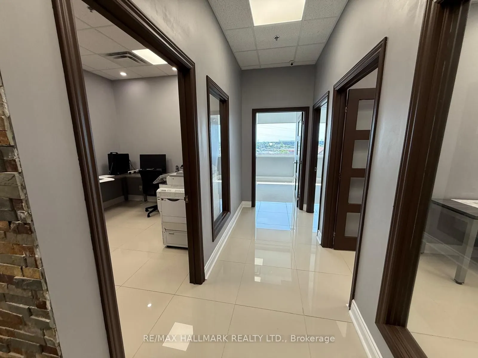 218 Export Boulevard, #407