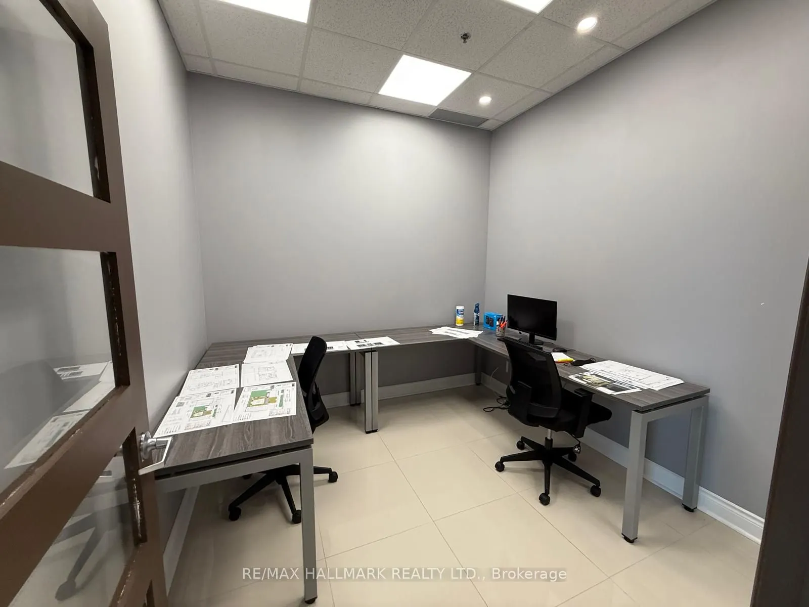 218 Export Boulevard, #407