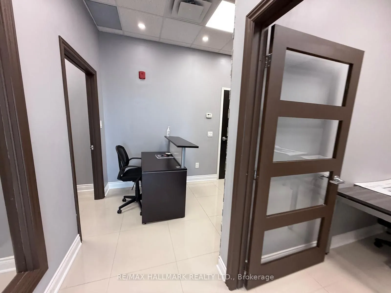 218 Export Boulevard, #407