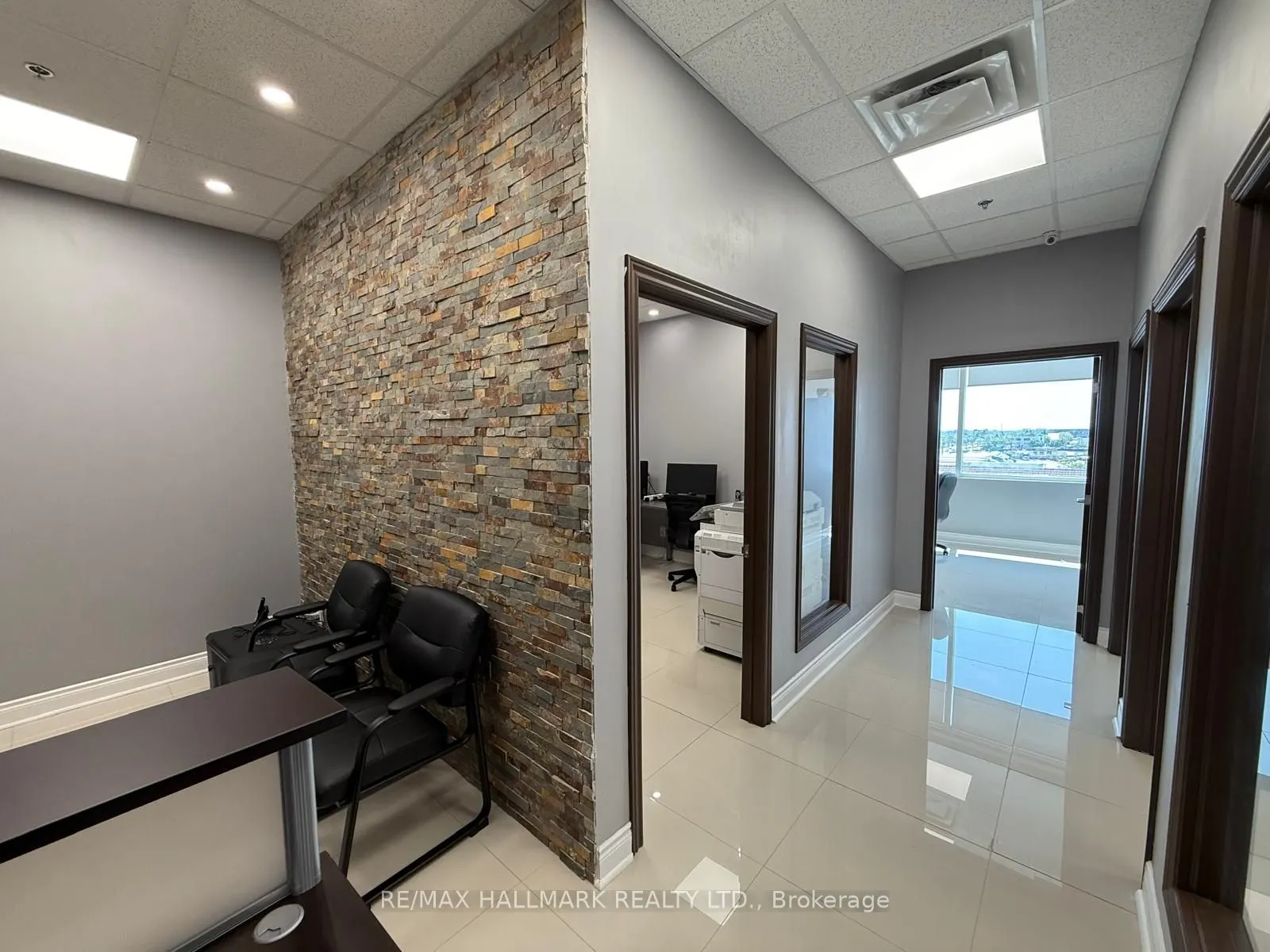 218 Export Boulevard, #407