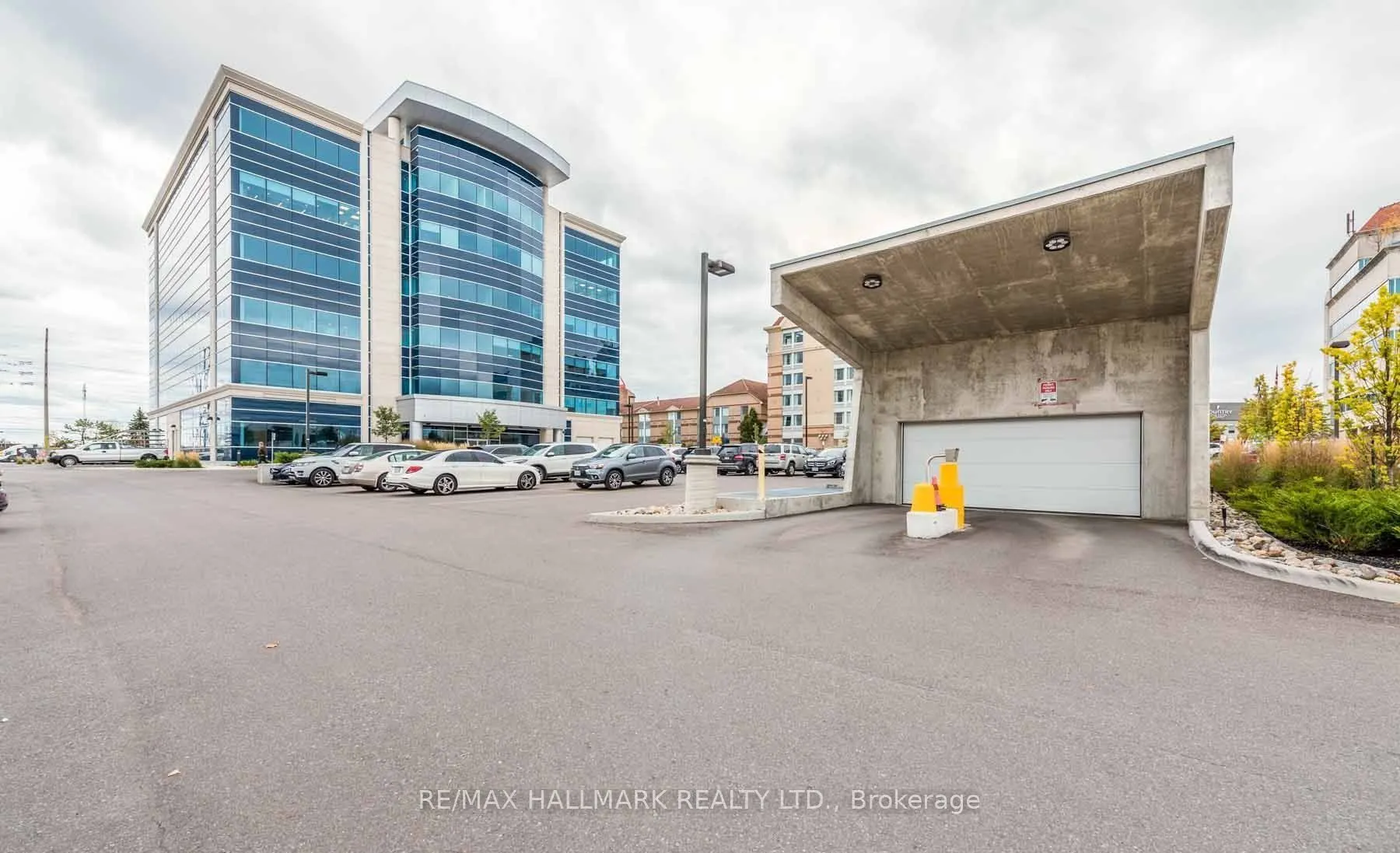 218 Export Boulevard, #407