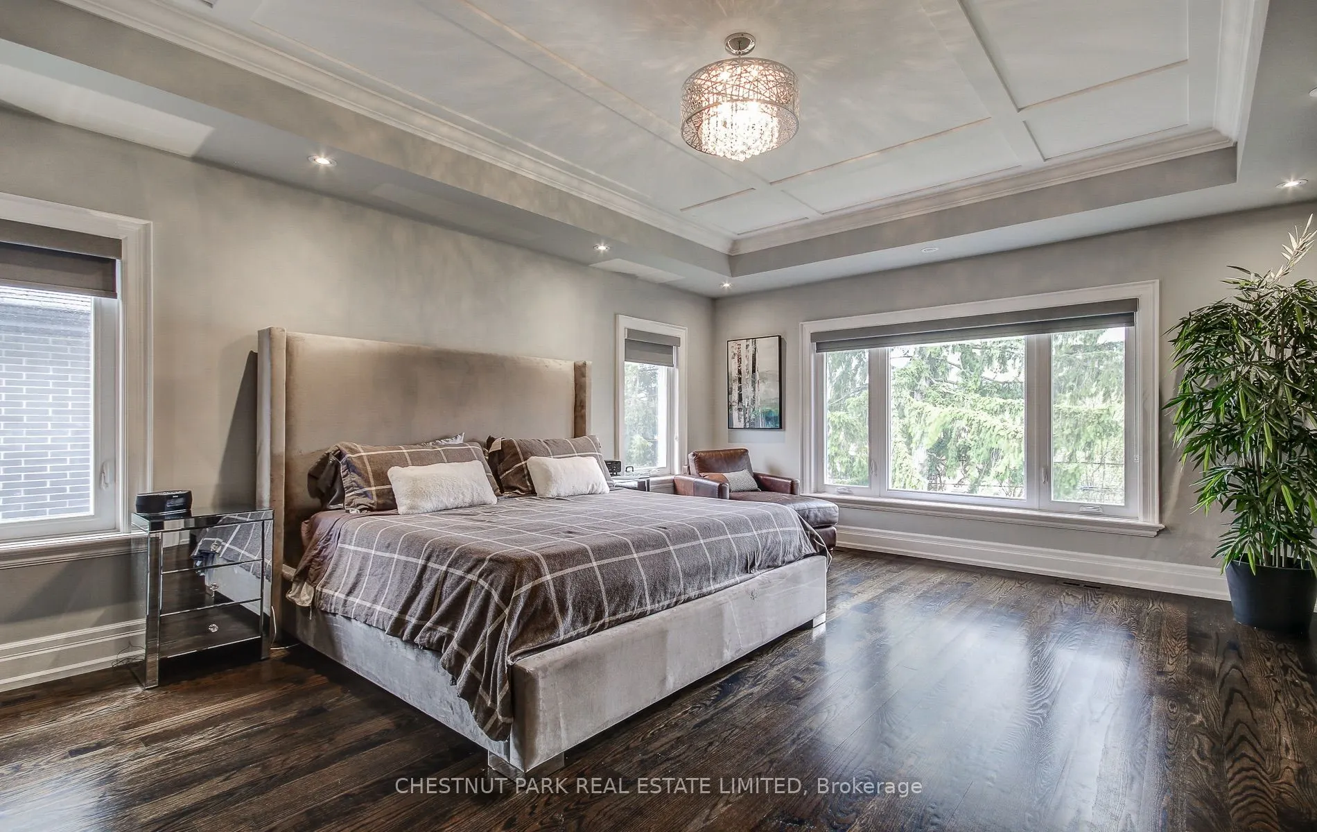 22 Lesmar Drive