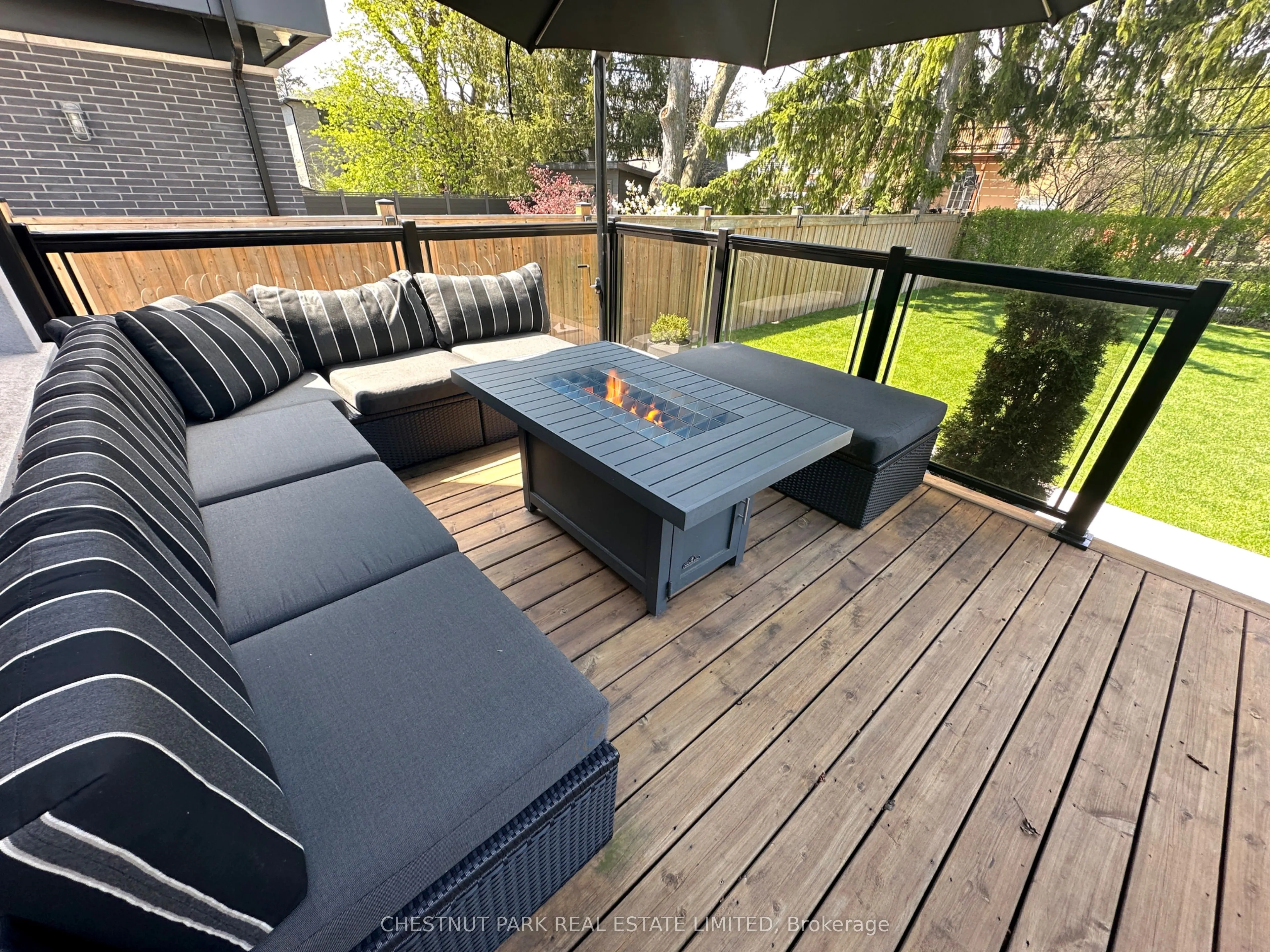 22 Lesmar Drive