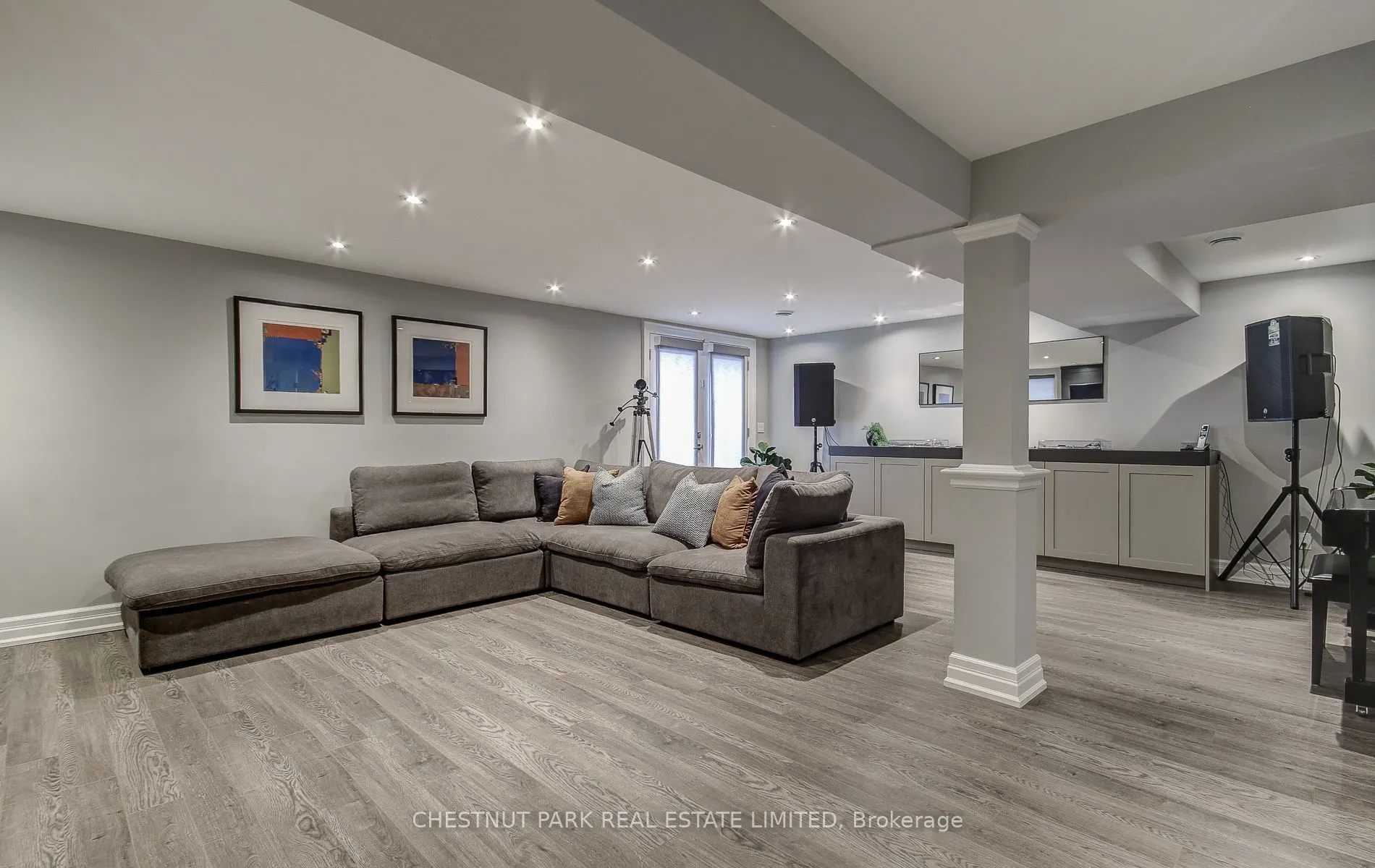 22 Lesmar Drive