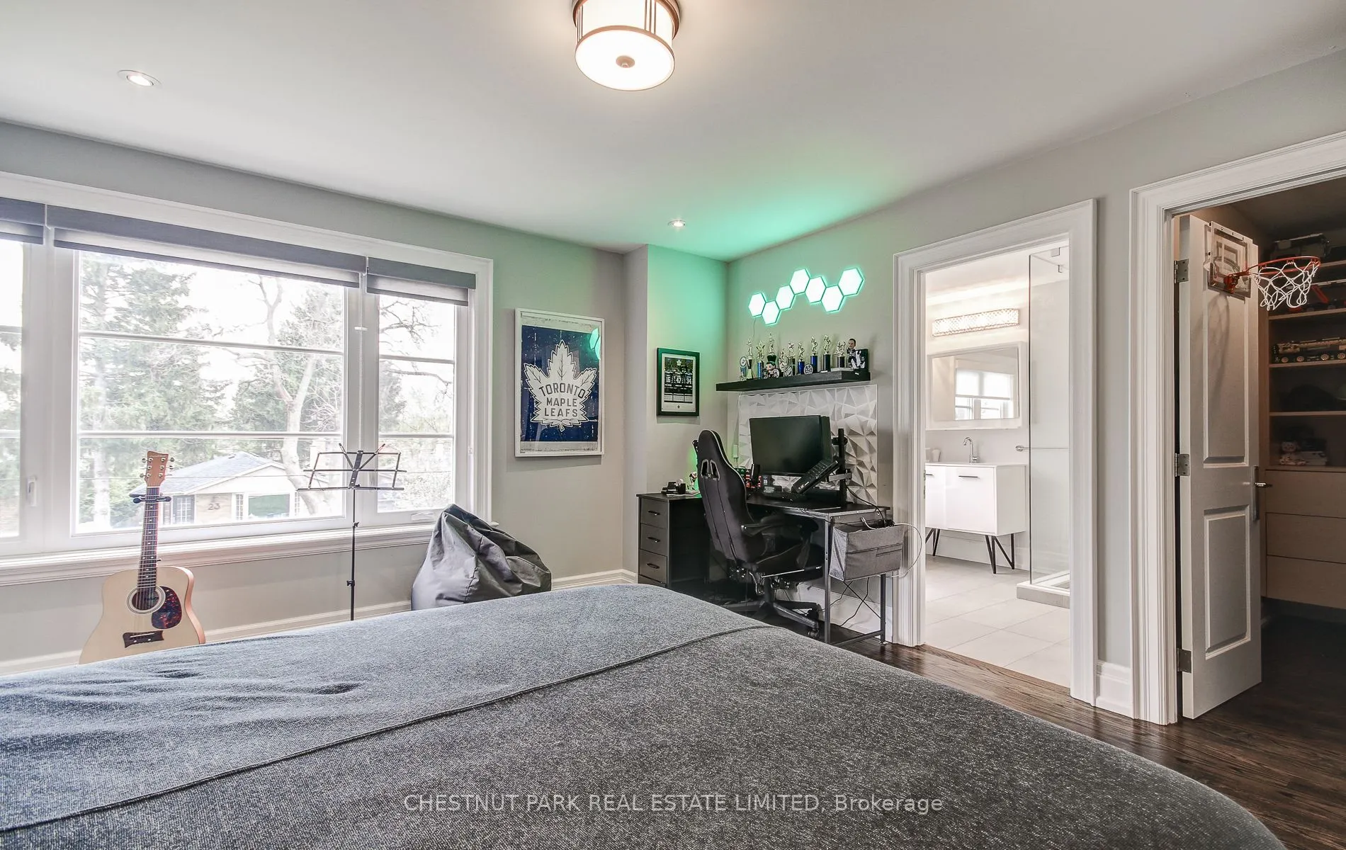 22 Lesmar Drive