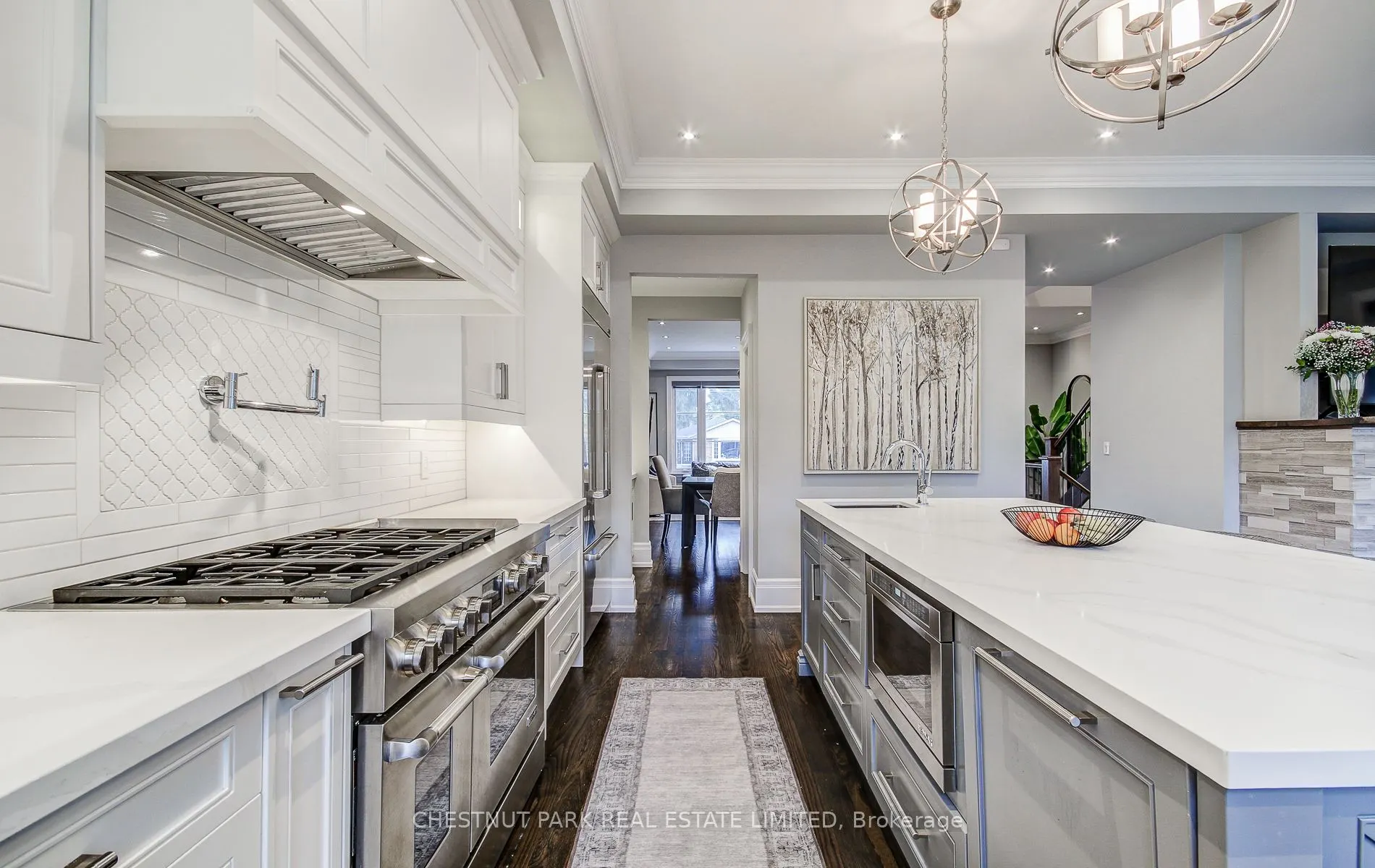 22 Lesmar Drive