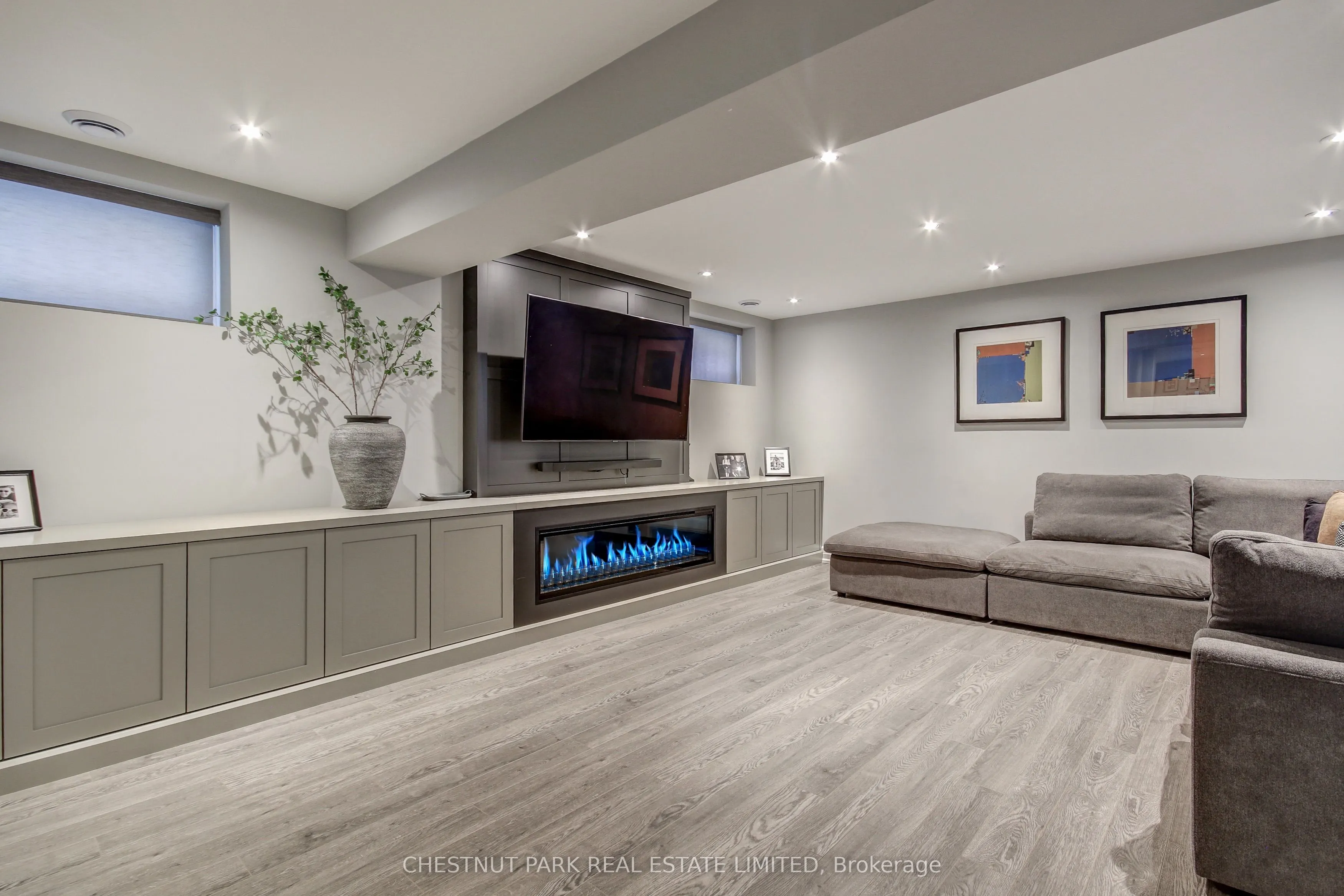 22 Lesmar Drive