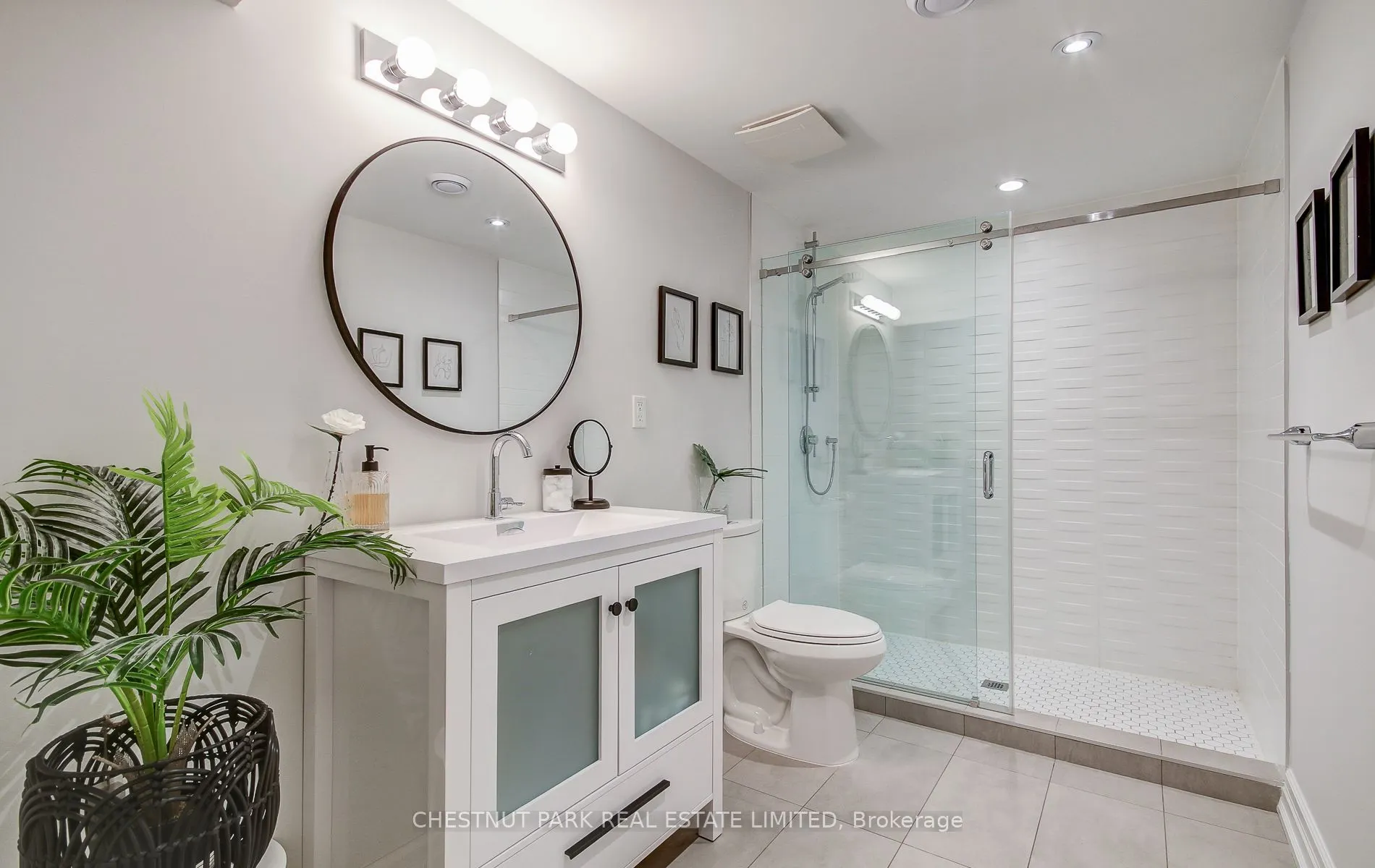 22 Lesmar Drive