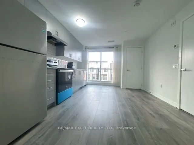 3401 Ridgeway Drive, #403