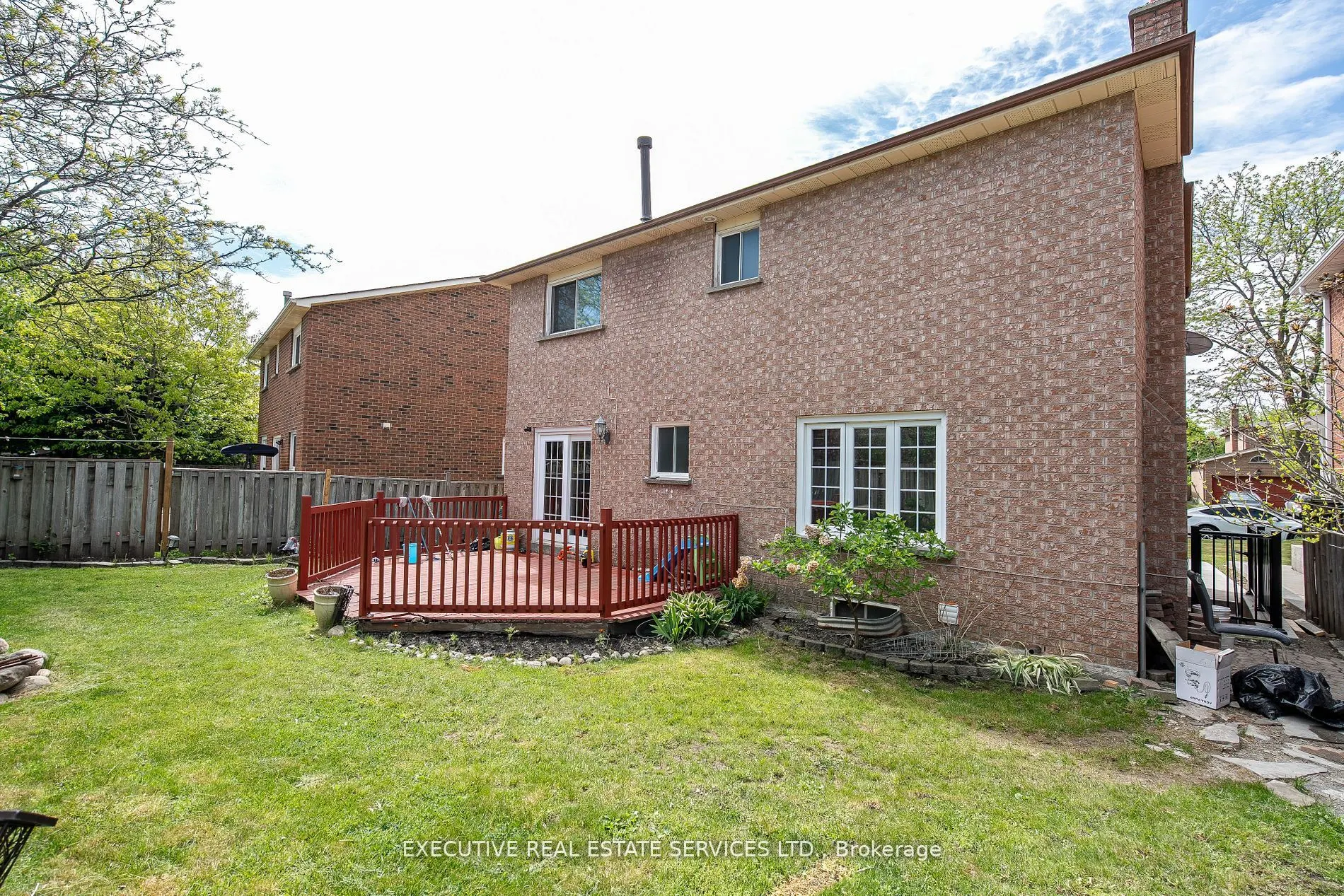 13 Stillwater Crescent