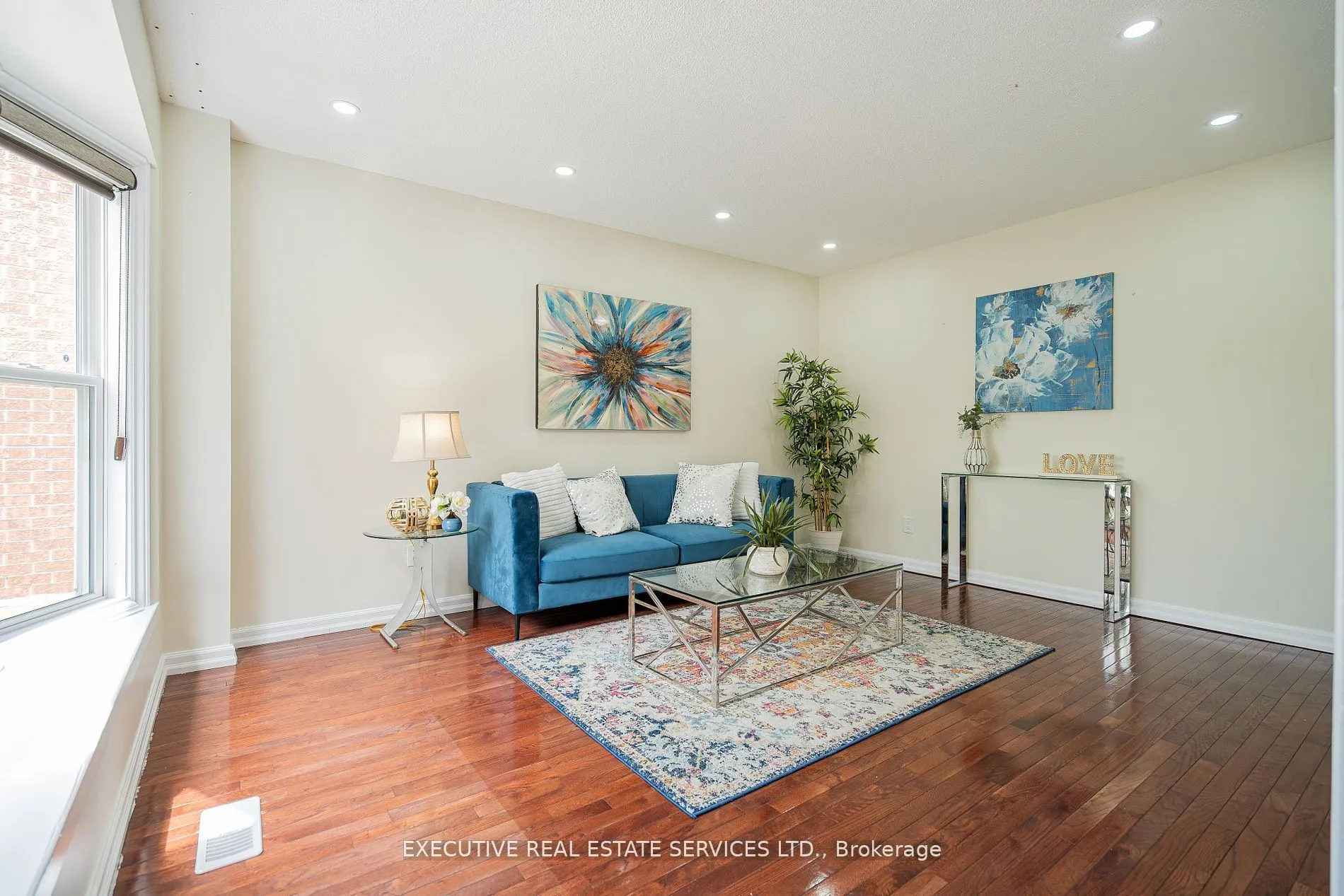 13 Stillwater Crescent