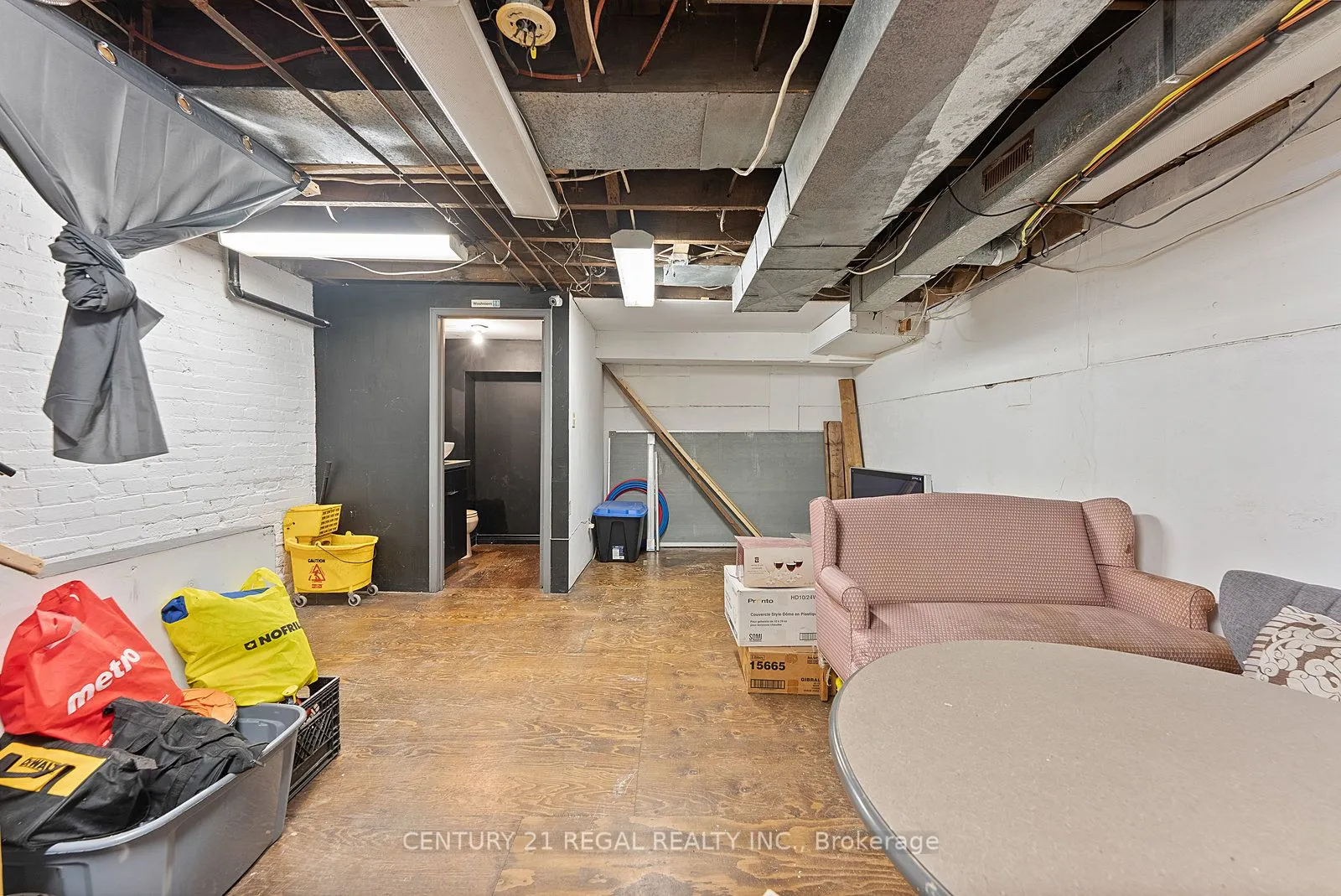 1664 Queen Street W