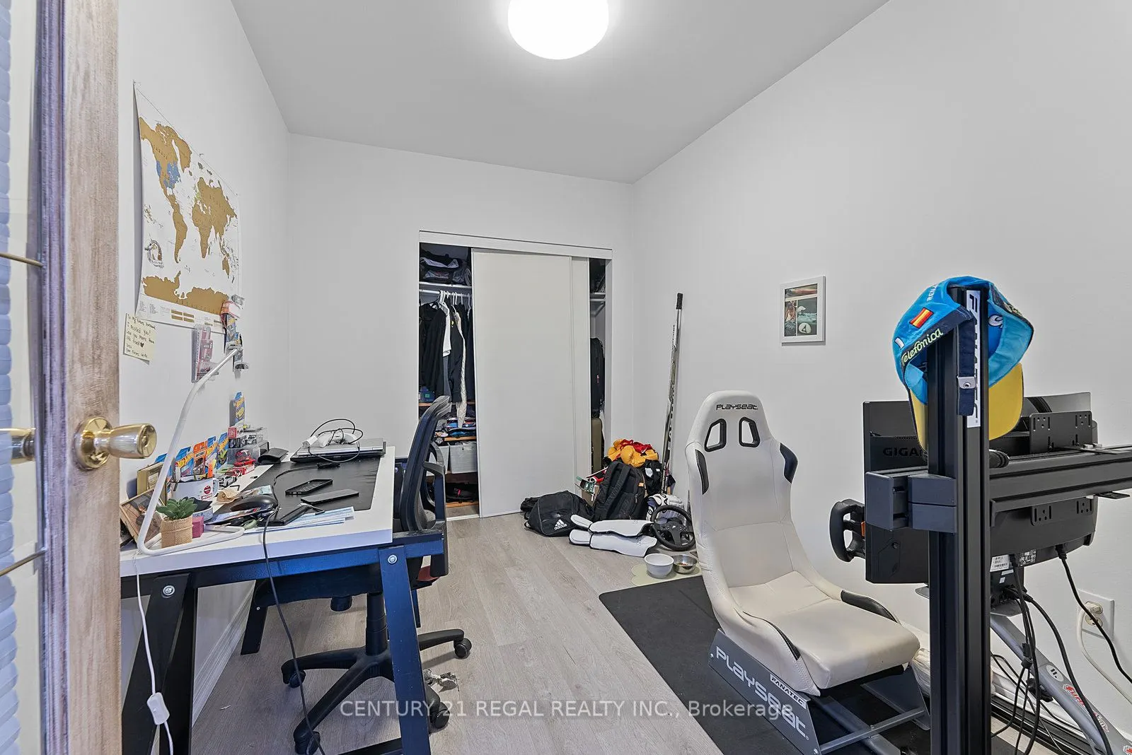 1664 Queen Street W