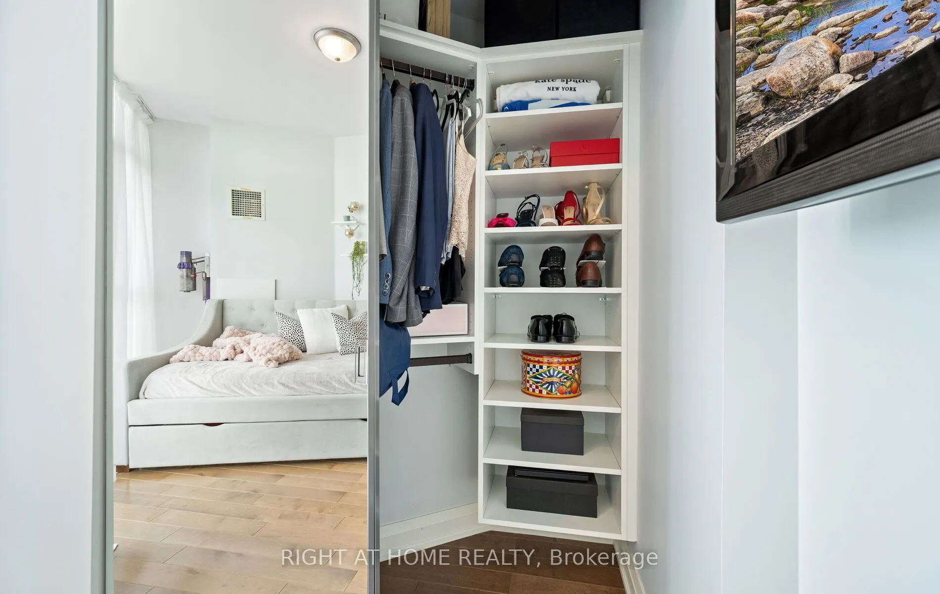 50 Absolute Avenue #4902 LPH