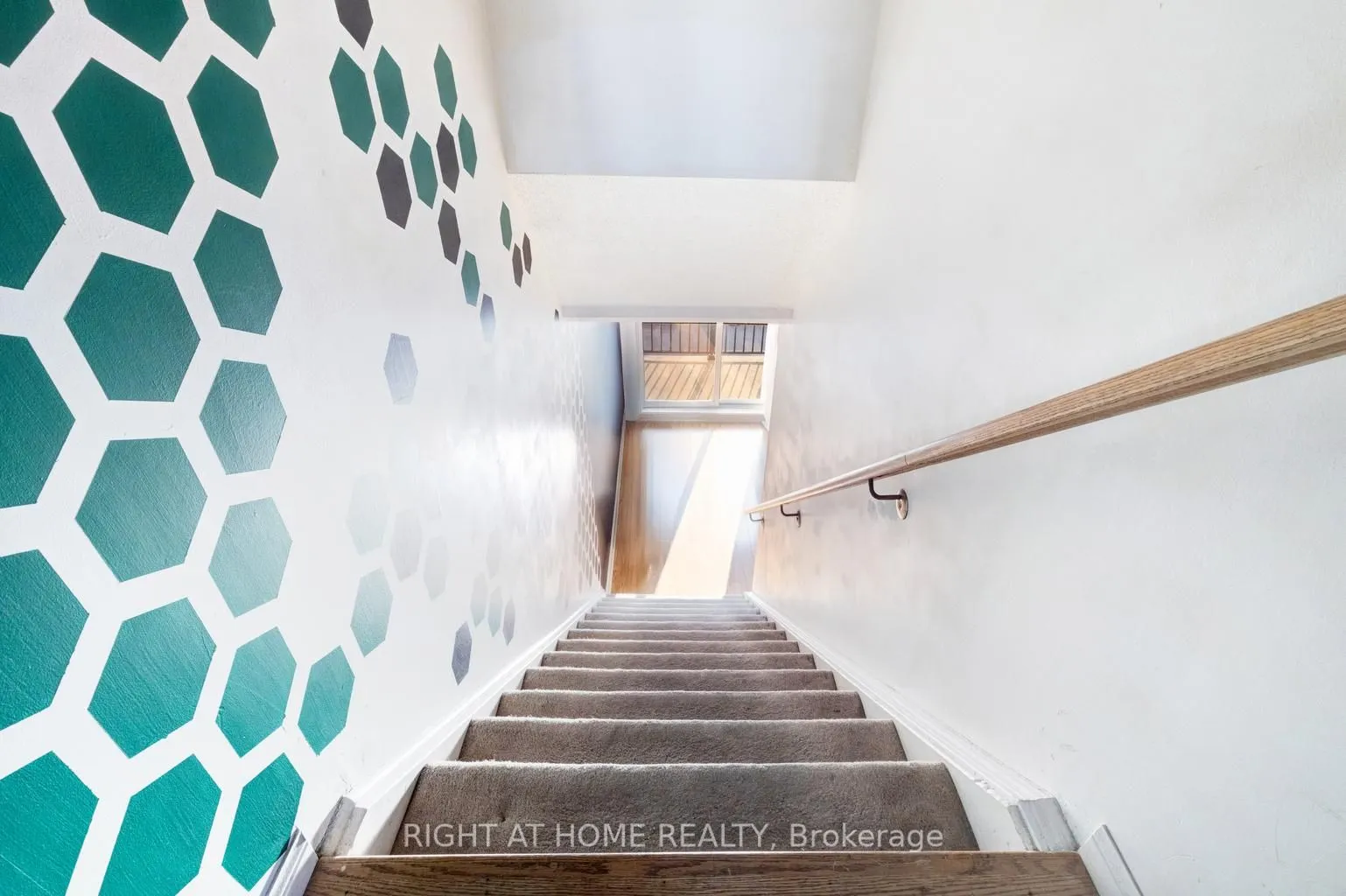 65 George Appleton Way E, #2083