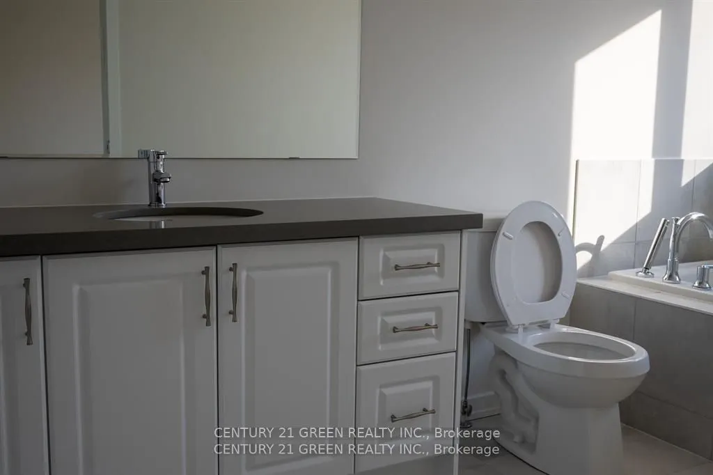 142 Landsbridge Street