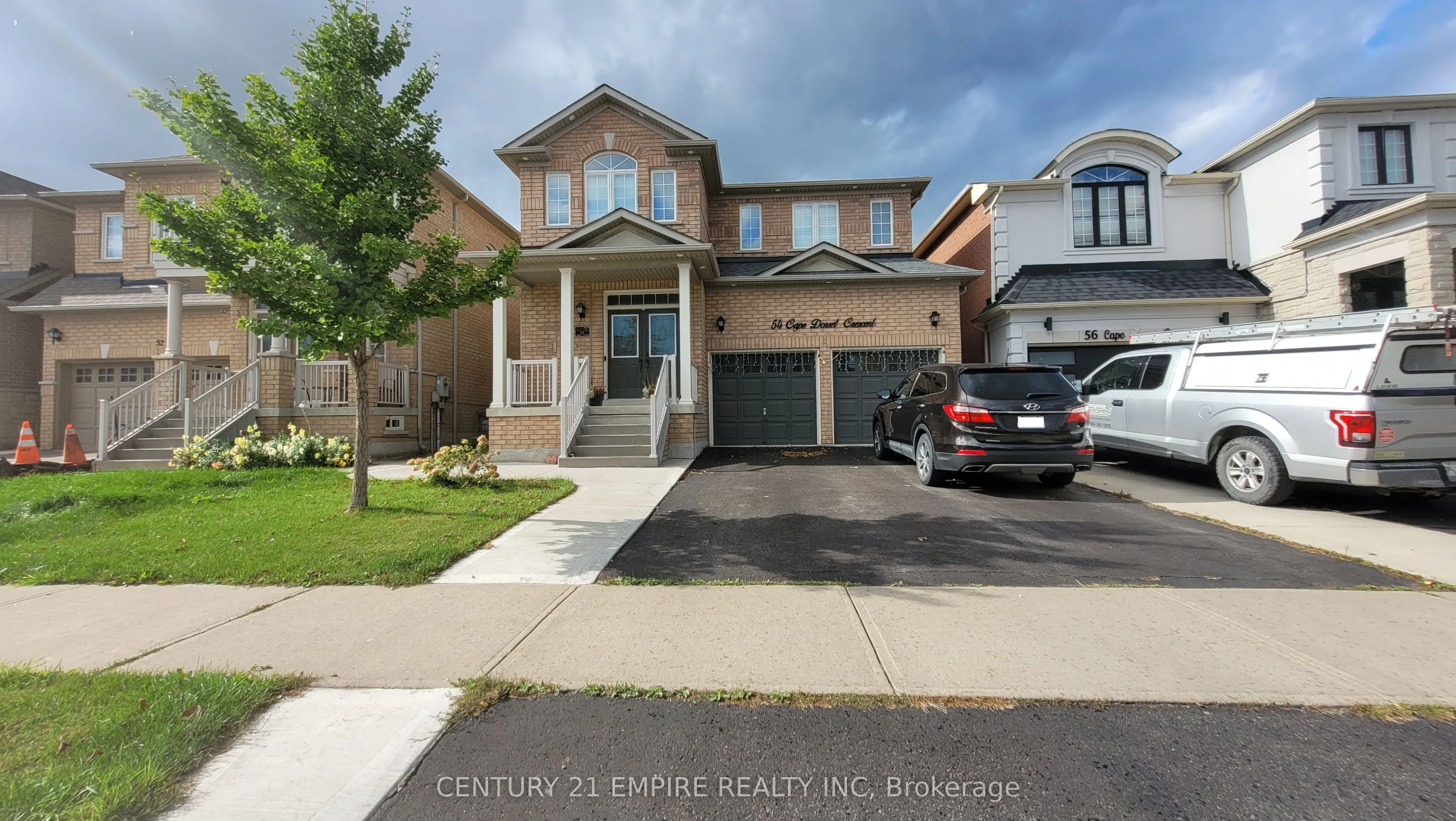 54 Cape Dorset Crescent, #Upper