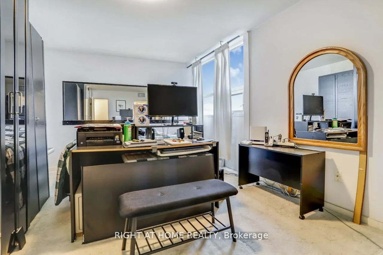2323 Confederation Parkway #807