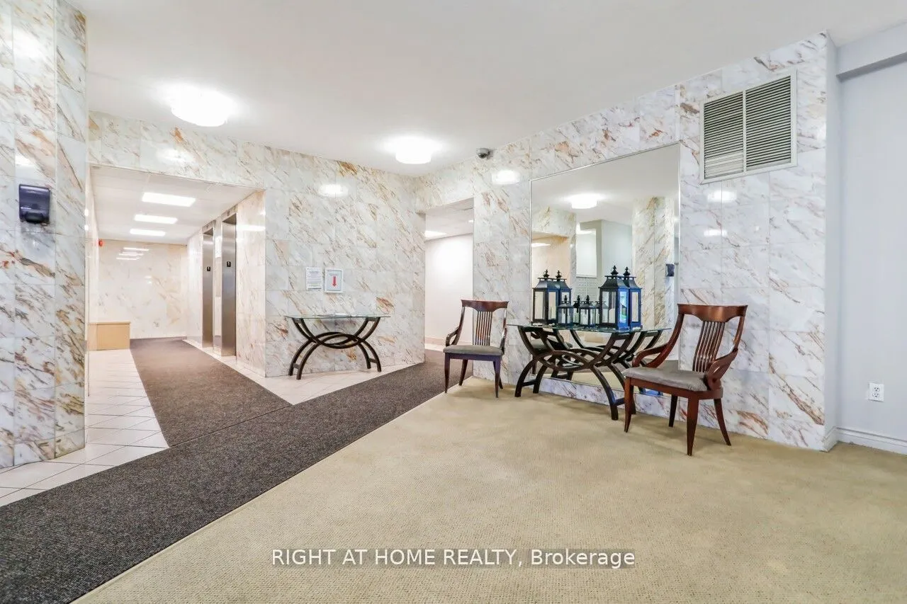 2323 Confederation Parkway #807