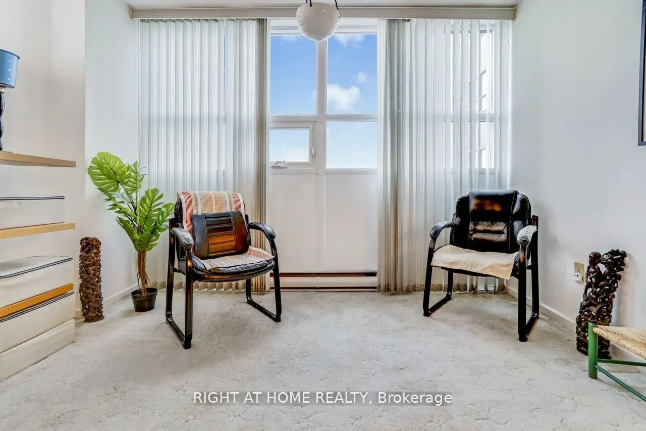2323 Confederation Parkway #807