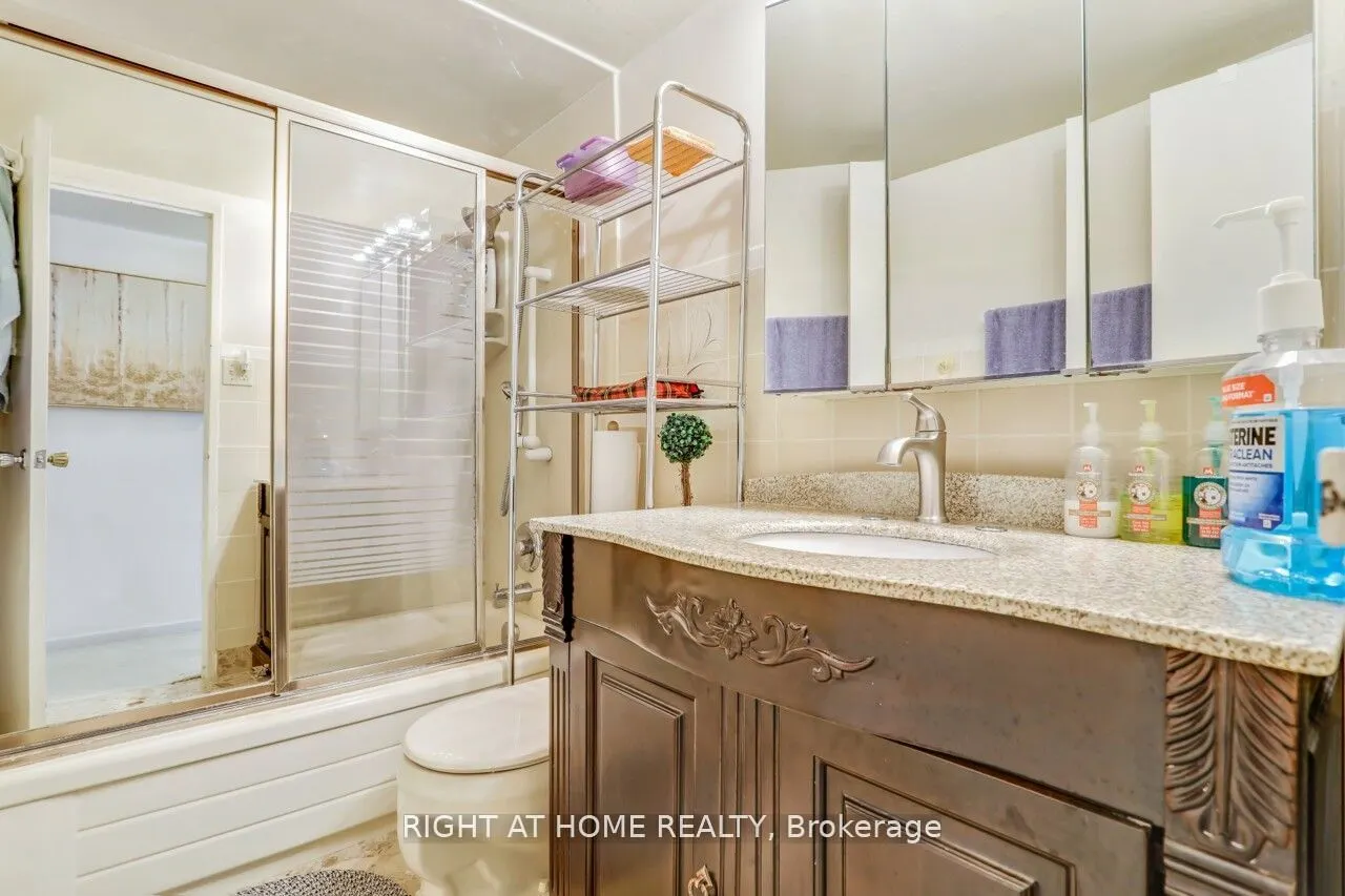 2323 Confederation Parkway #807