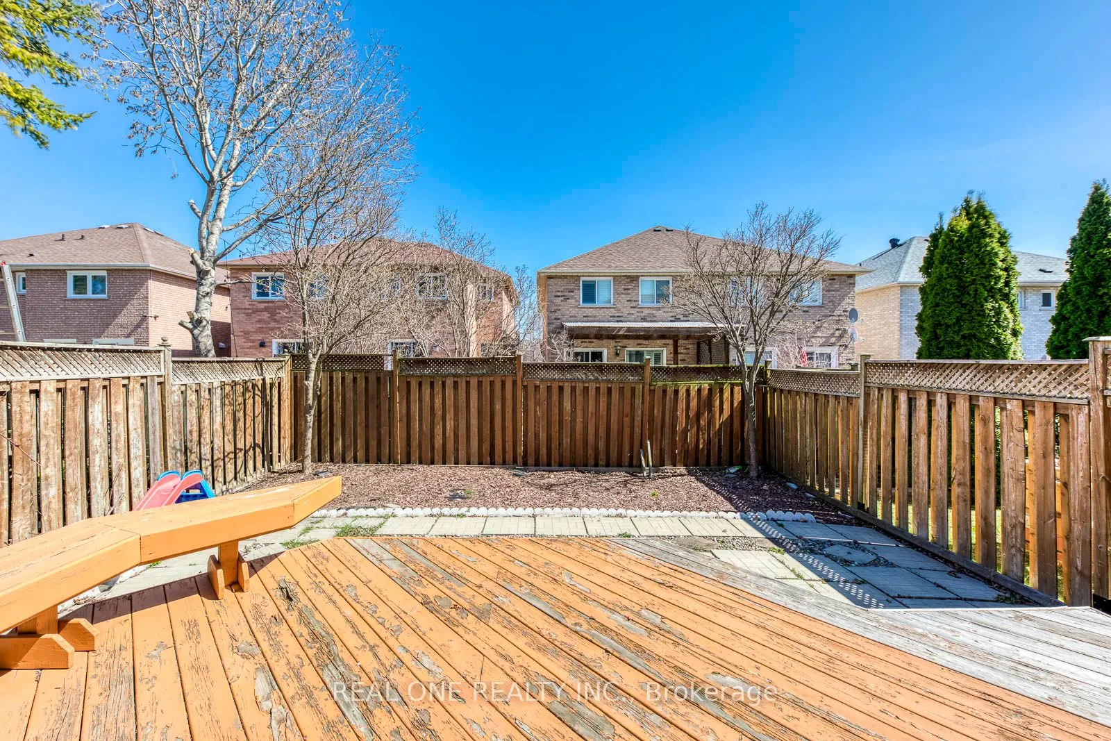 826 Winterton Way