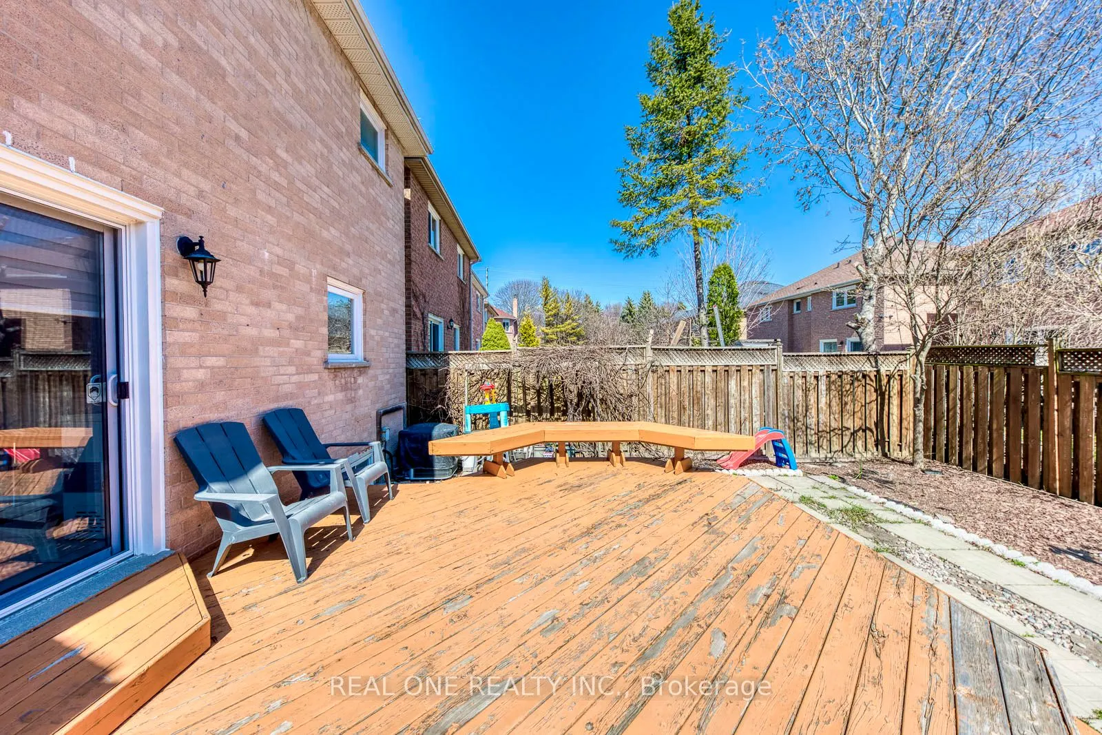 826 Winterton Way