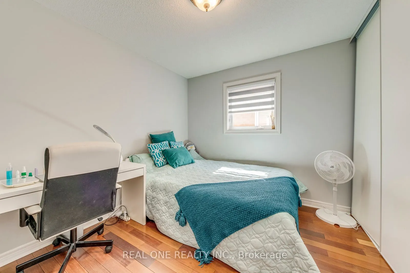 826 Winterton Way