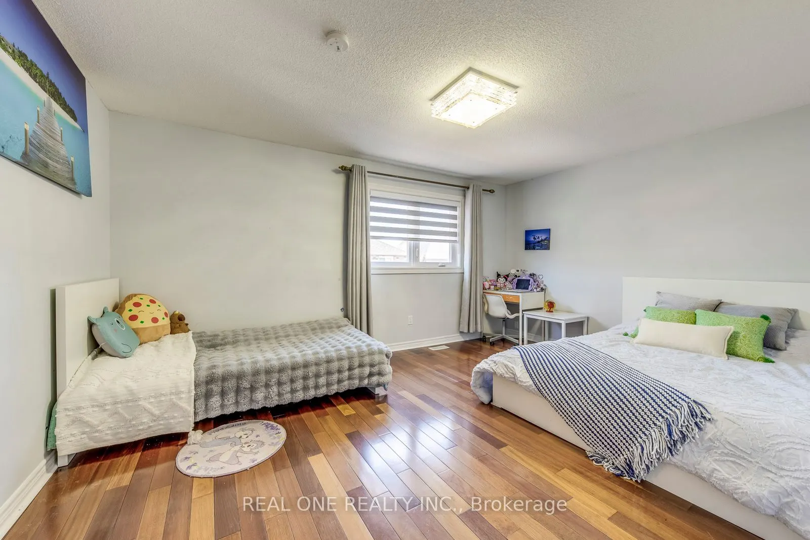 826 Winterton Way
