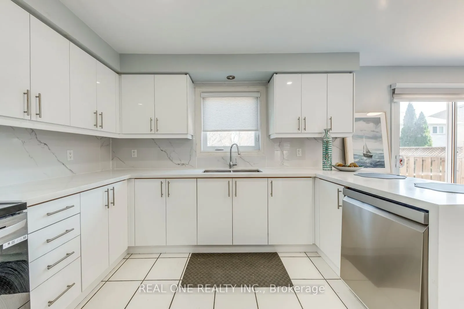 826 Winterton Way